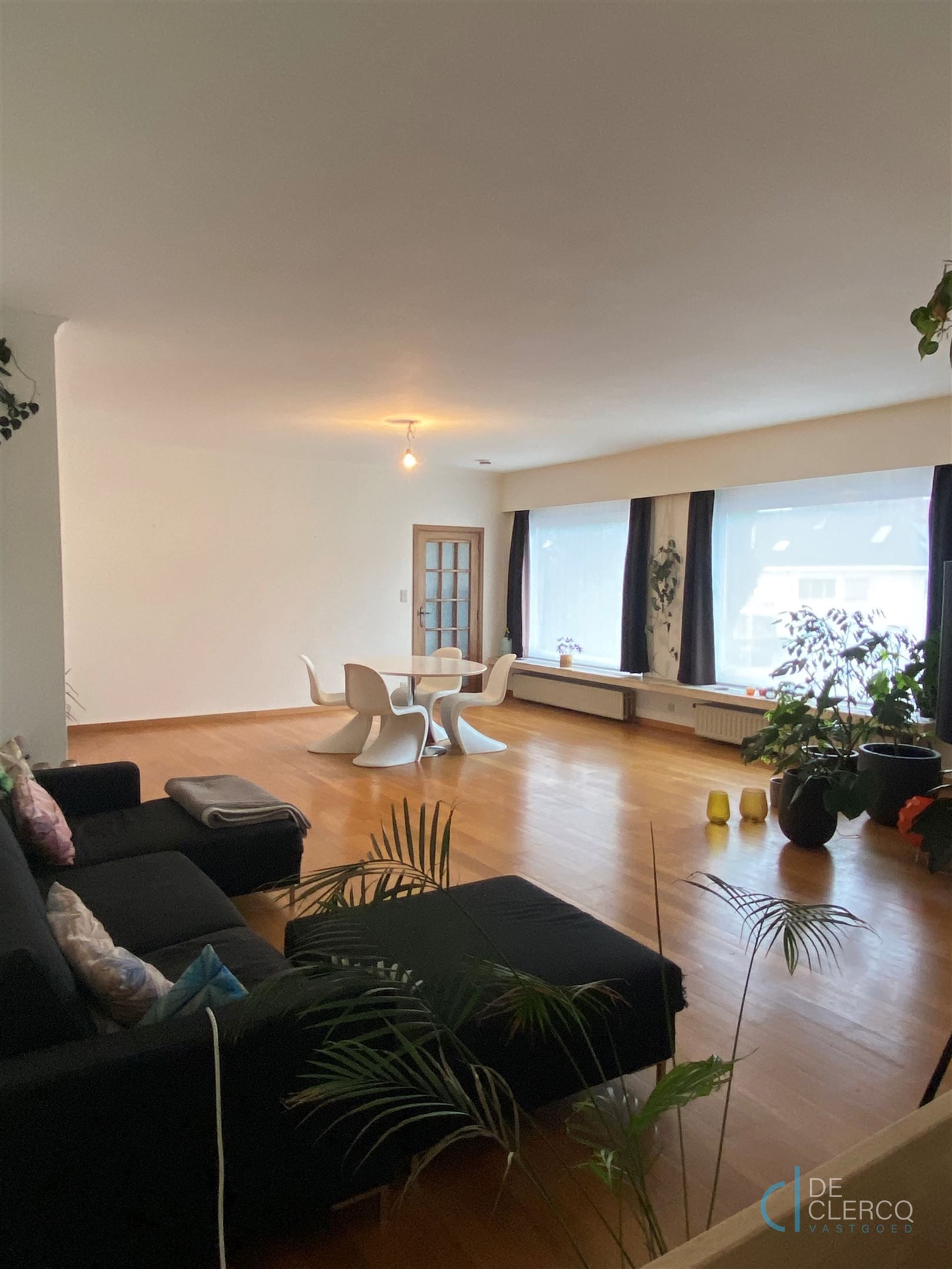 Ruim, charmant appartement te huur in centrum Lochristi!  foto 2