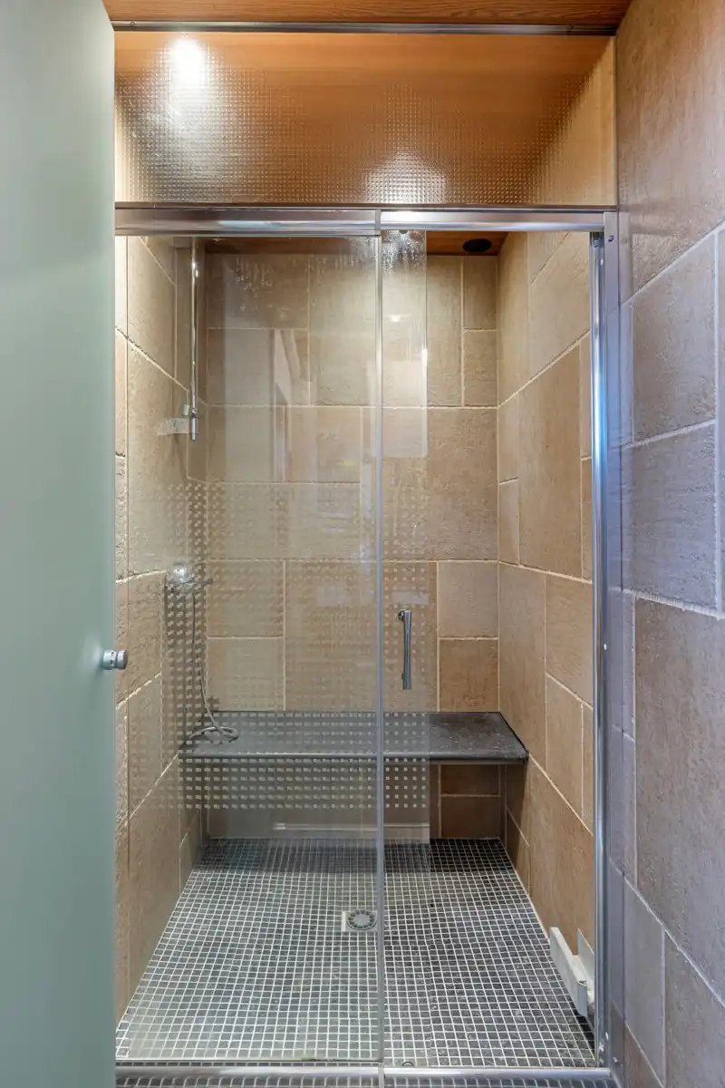 Ruime villa met LOODS! foto 22