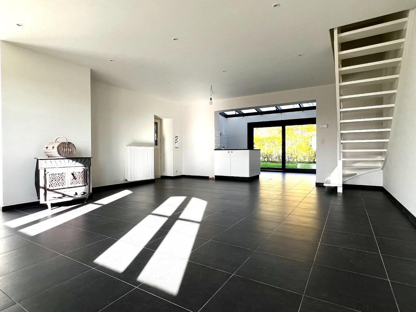 Veelzijdige eigendom met tal van mogelijkheden te koop te Zwevegem! foto 15