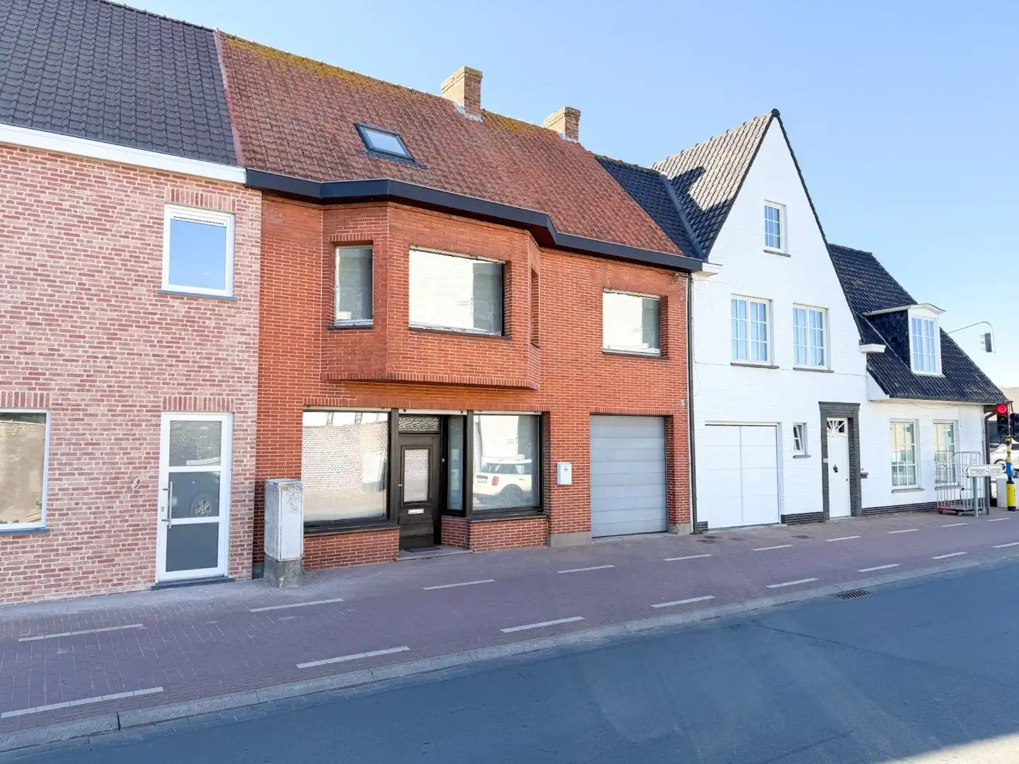Hoofdfoto van de publicatie: Ruime gezinswoning met 4 slpk, garage en tuin/terras, Ichtegem