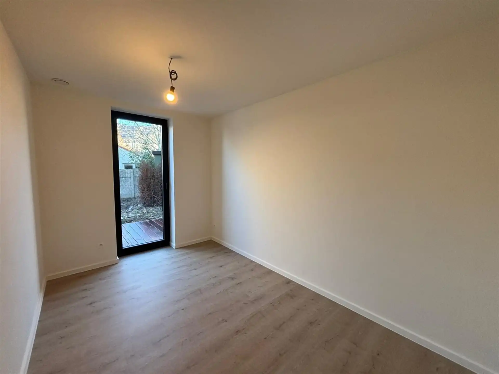 Modern gelijkvloers appartement met private tuin en ruime terrassen in Asse! foto 22