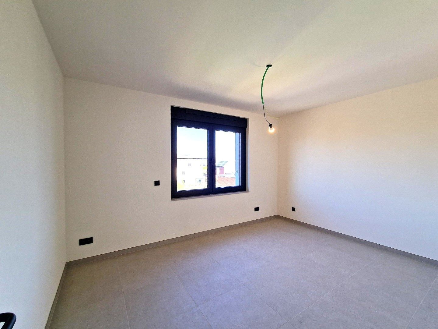 Zeer energiezuinig, lichtrijk en splinternieuw app met 2 slpks. foto 12