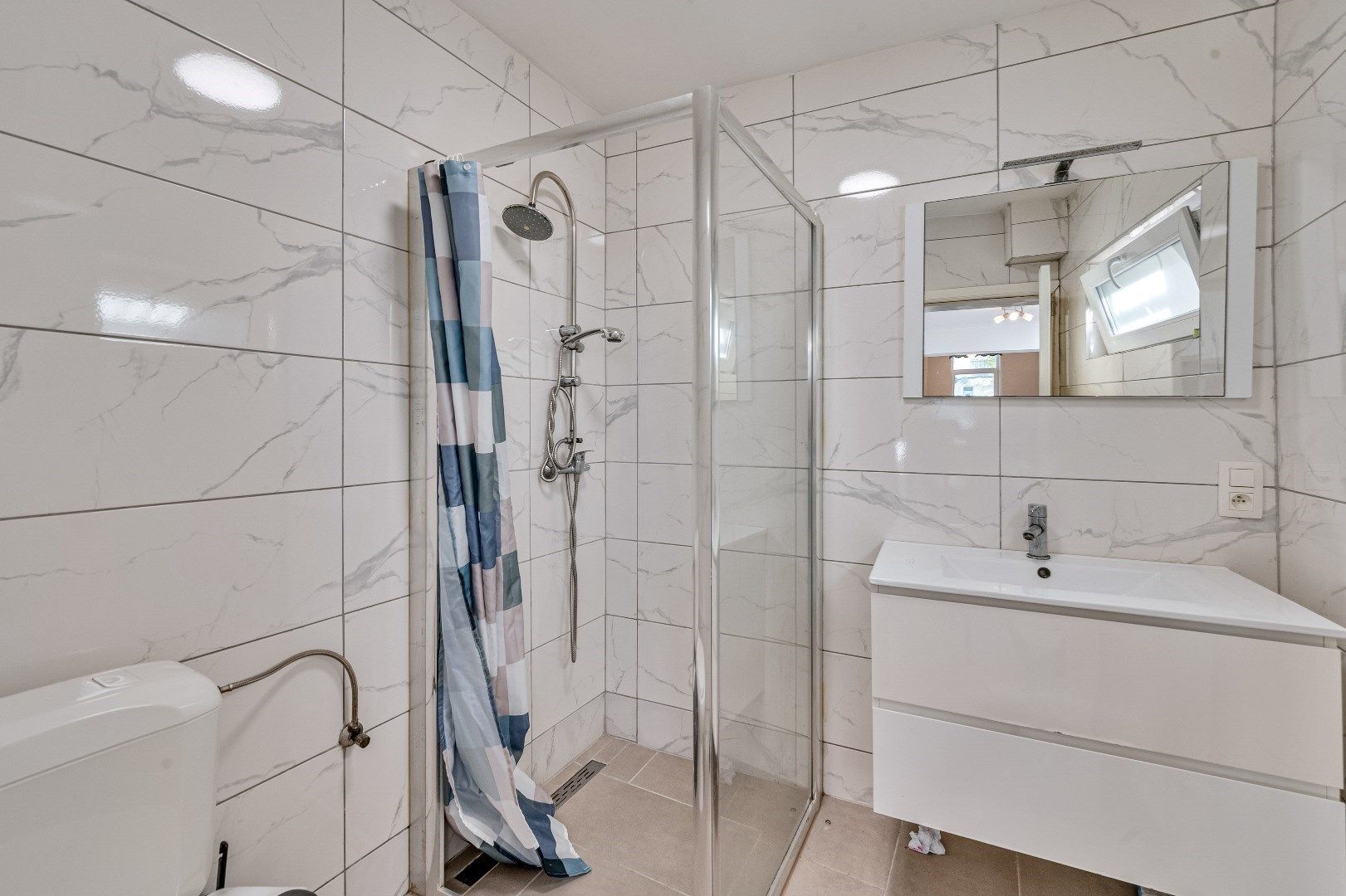 Instapklare stadwoning met 4 slaapkamers foto 6