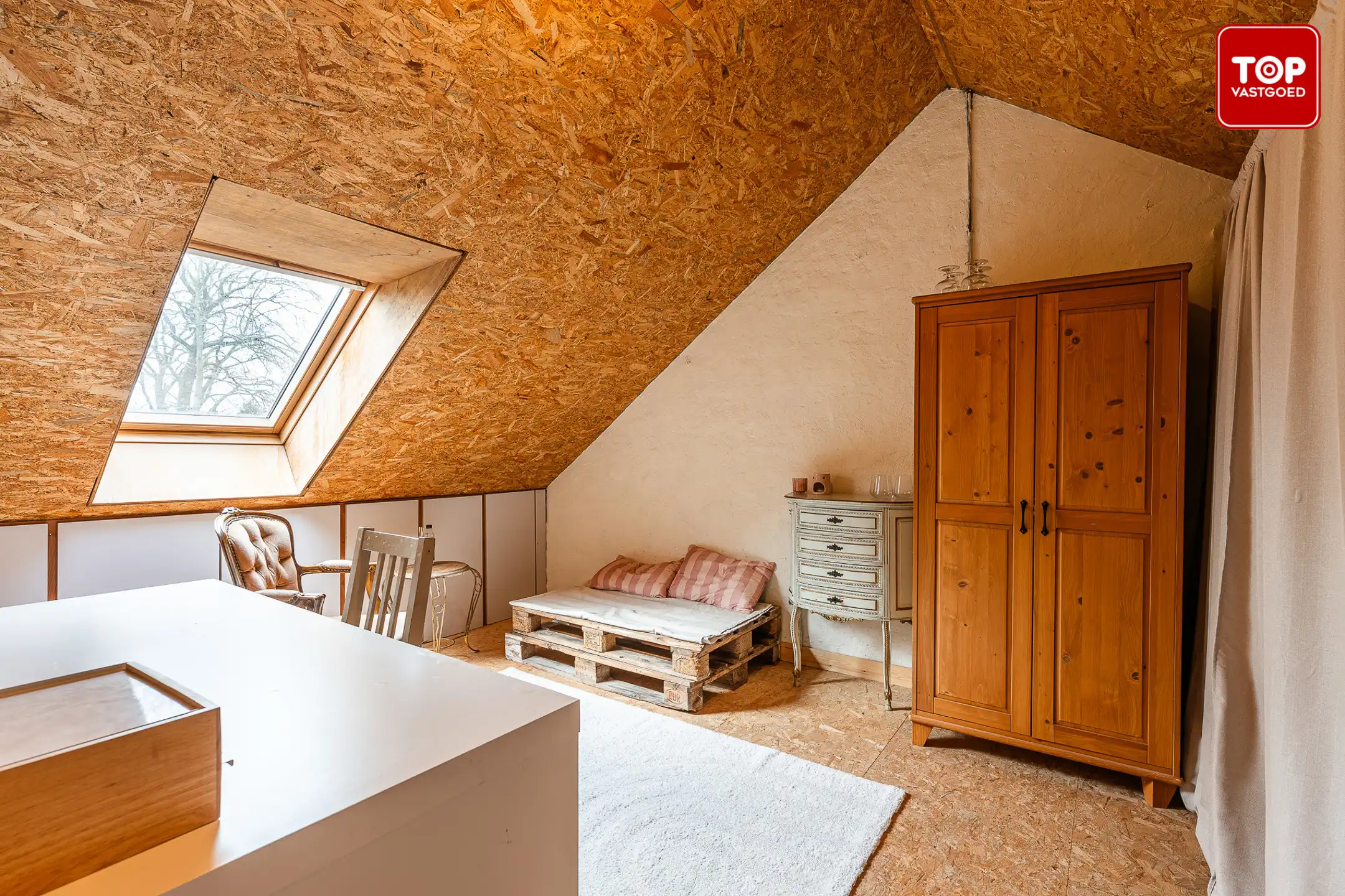 Op te frissen halfopen bebouwing met leuke tuin. foto 19