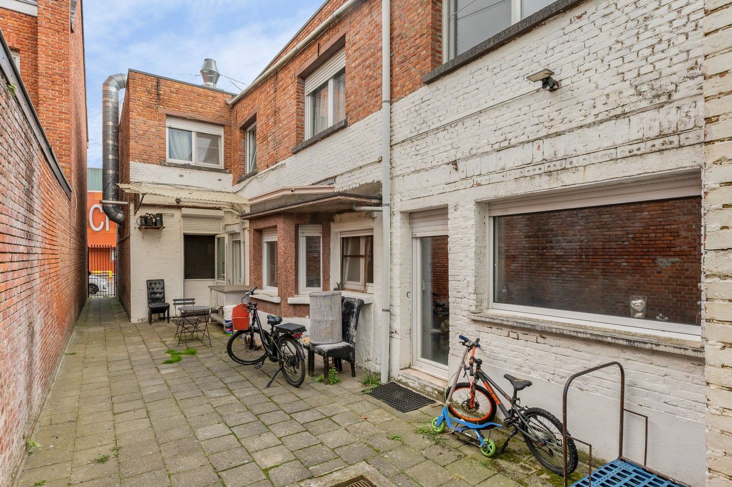 Te renoveren gezinswoning in centrum Berlaar Heikant met 4 slaapkamers. foto 27