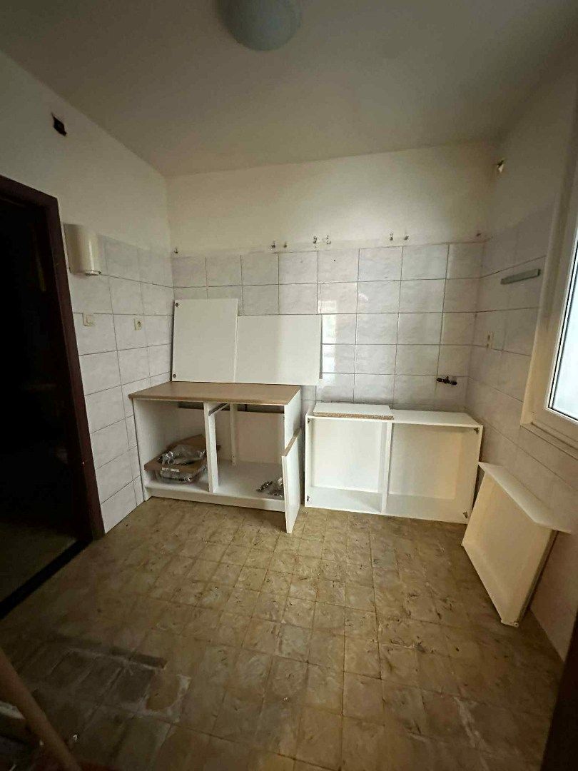 Zichtbare Ligging met Parkeergelegenheid in Borsbeek foto 7