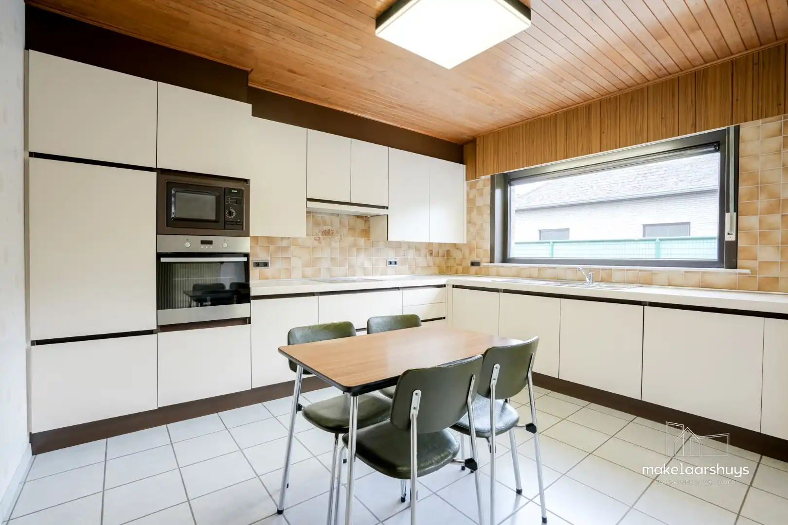 Goed onderhouden bungalow met ruime zolder.   foto 5