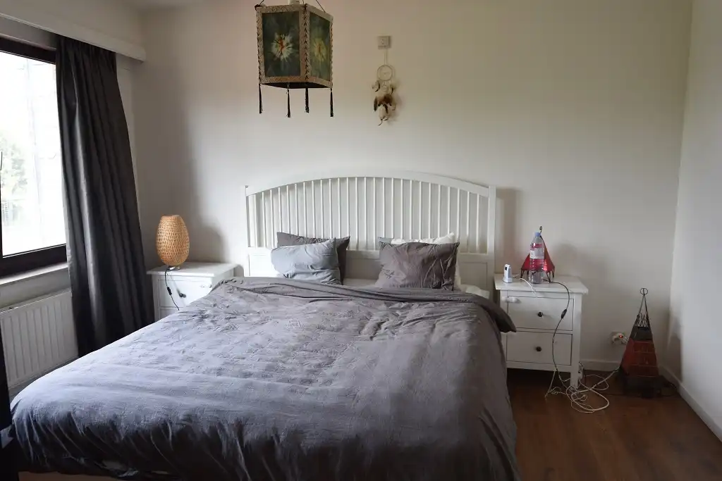 Ruim en lichtrijk appartement met garage in het centrum van Nieuwkerken-Waas foto 4