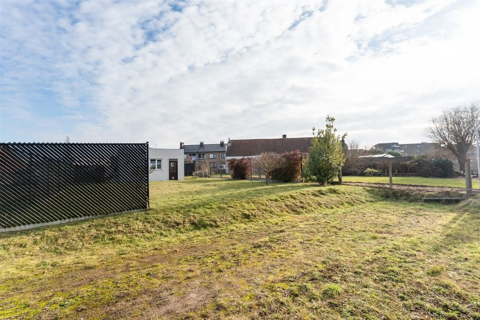 AF TE WERKEN RUIME WONING (222M²) MET 2 SLAAPKAMERS EN TUIN MET TUINKAMER OP 6A 81CA TE PAAL  foto 22