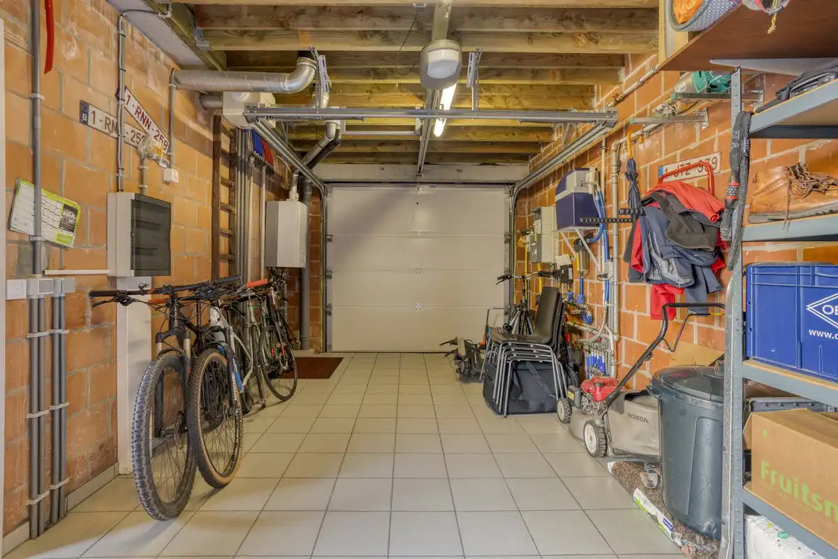 Volledig instapklaar huis met 3 kamers te koop in Waregem foto 16