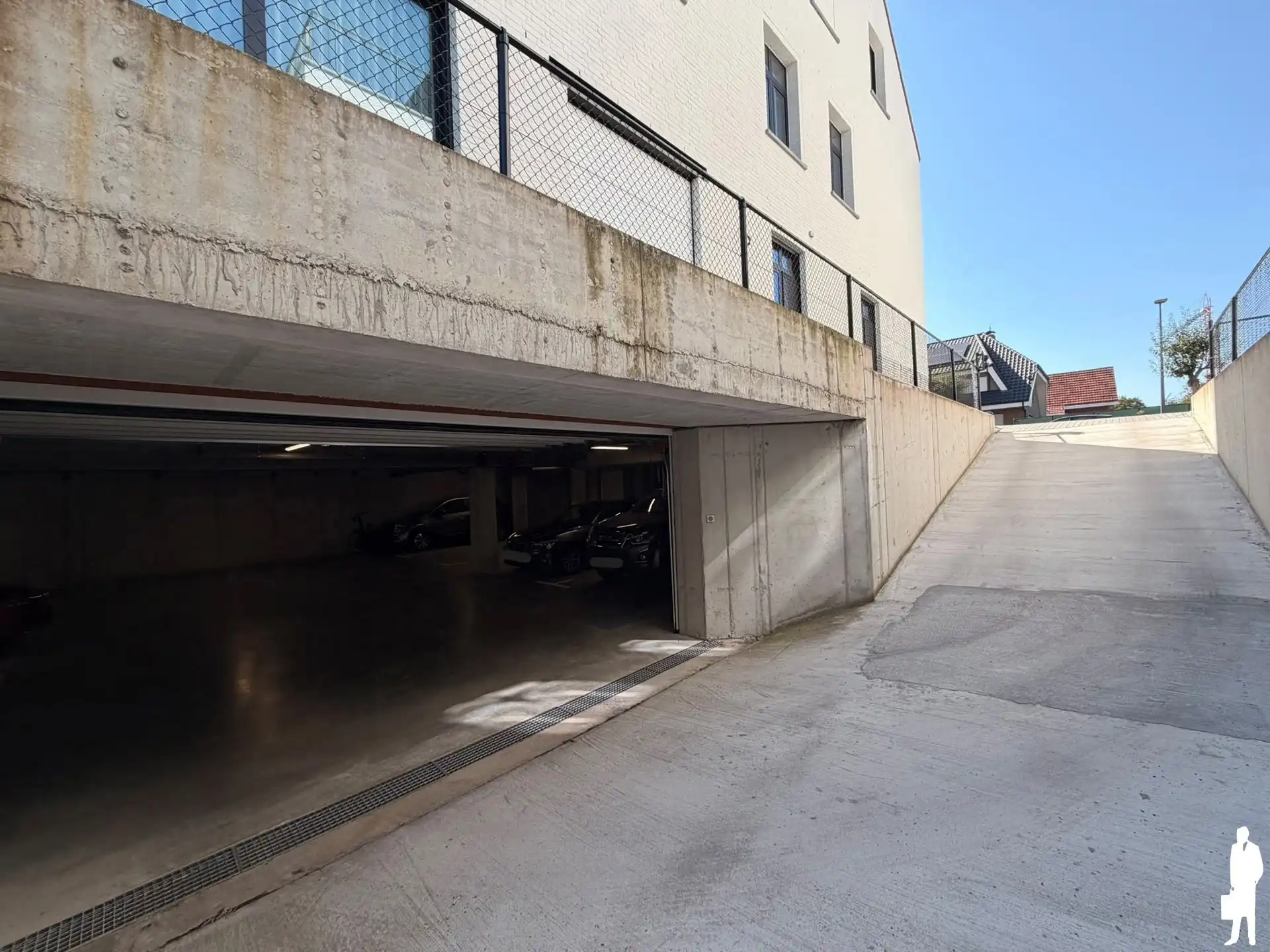 Ruime ondergrondse parkeerplaats in het centrum van Brecht foto 3