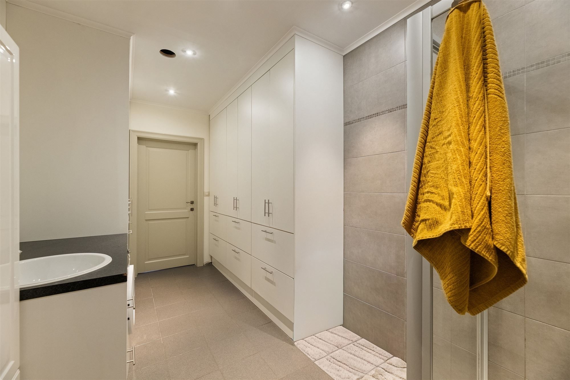 ZEER RUIM, ENERGIEZUINIGE WONING OP TOPLOCATIE! foto 15