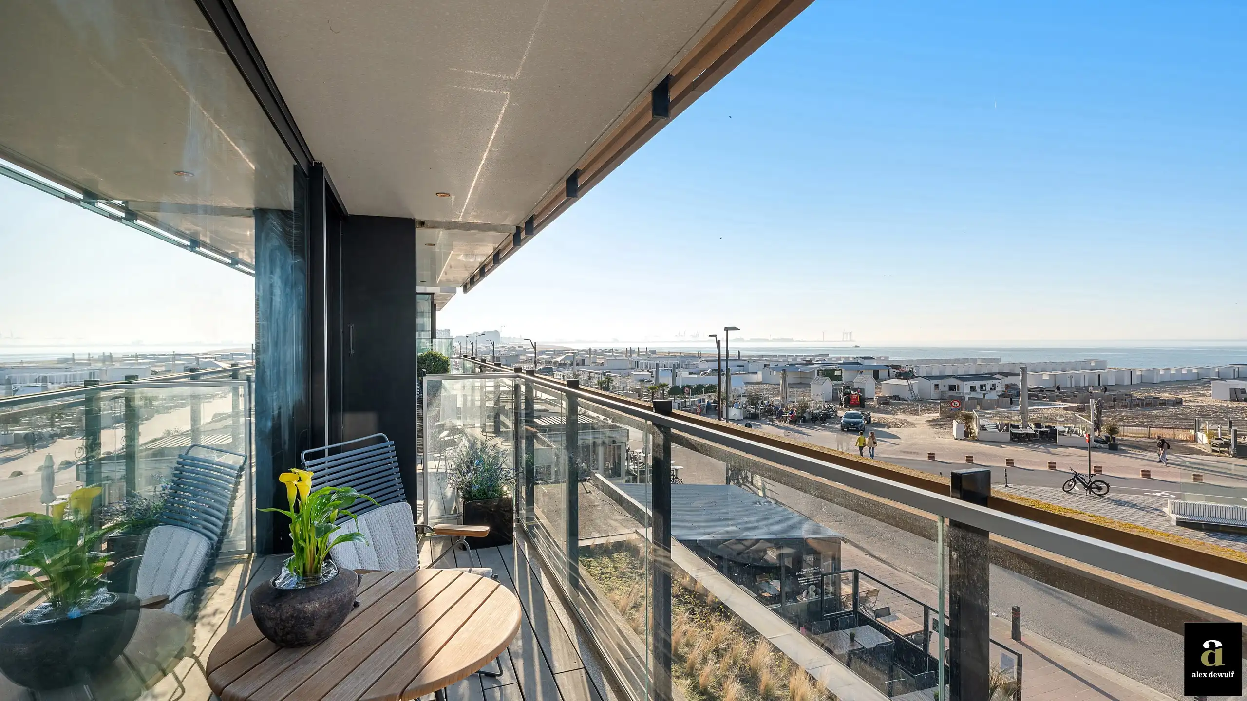 Exclusief appartement van 243 m² met 12,5 m gevelbreedte en panoramisch zeezicht foto 4