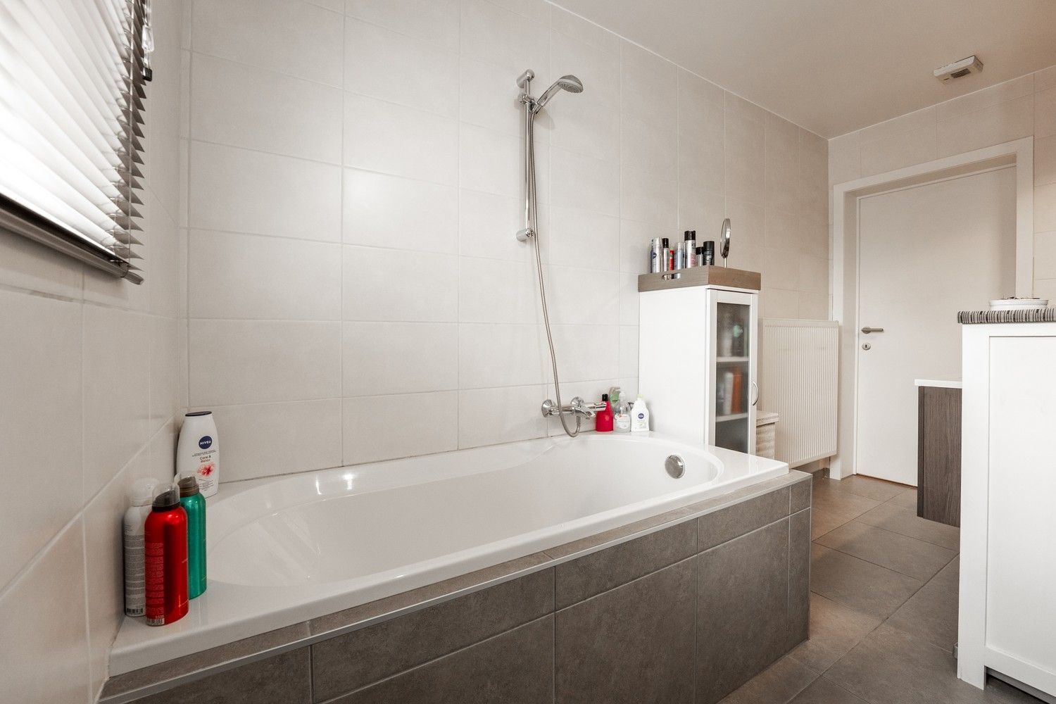 Ruim 3 slaapkamer appartement nabij het centrum van Balen foto 8