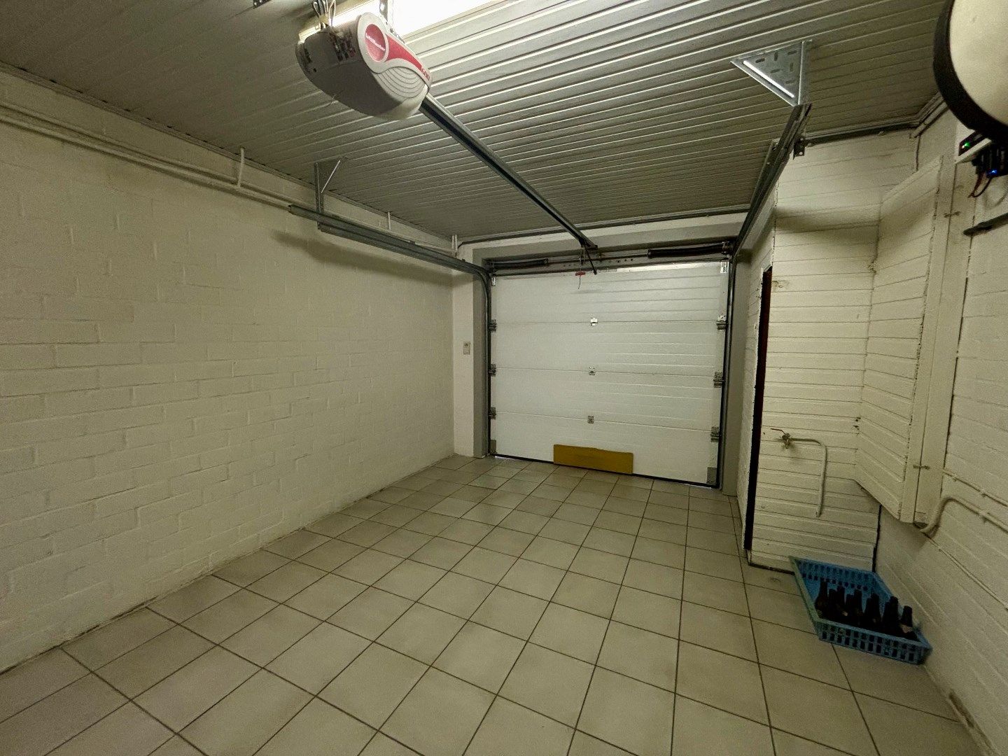 Ruime verzorgde half open woning met tuin en garage. foto 21