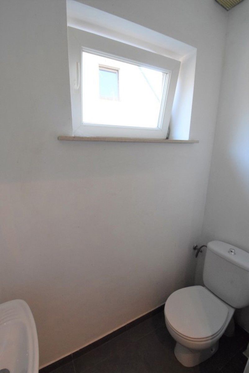 Aangenaam appartement met 2 slaapkamers foto 12