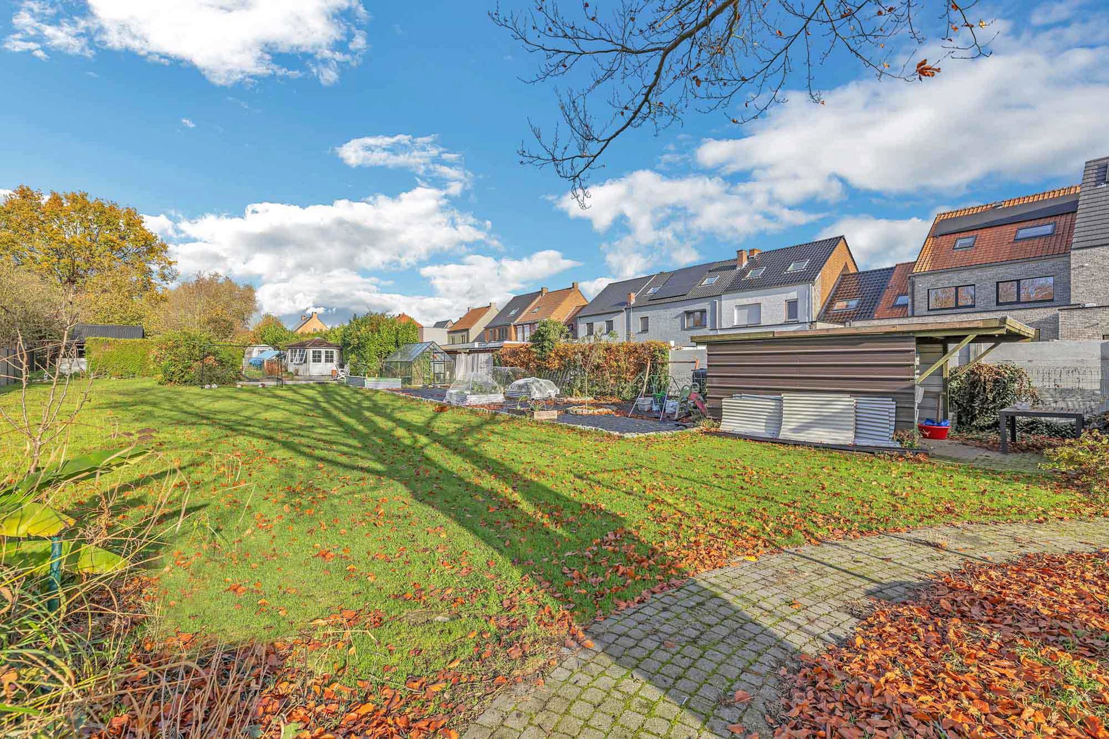 Gezellige woning met ruime tuin foto 22