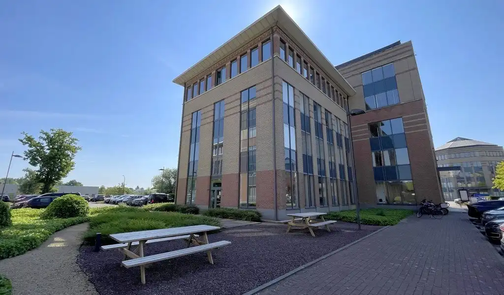 Kantoorruimte vlakbij afrit E19 in Mechelen foto 2