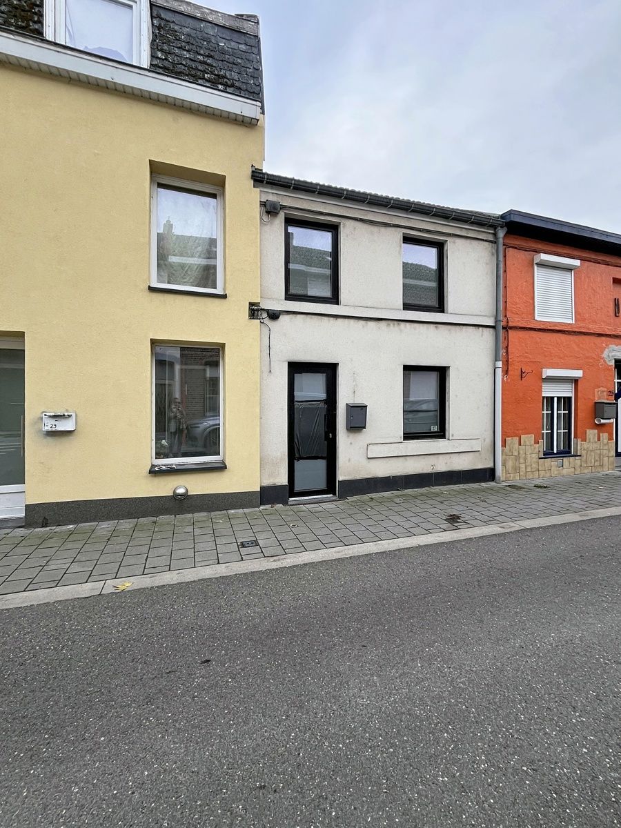 Rijwoning met 2 slpks foto 13