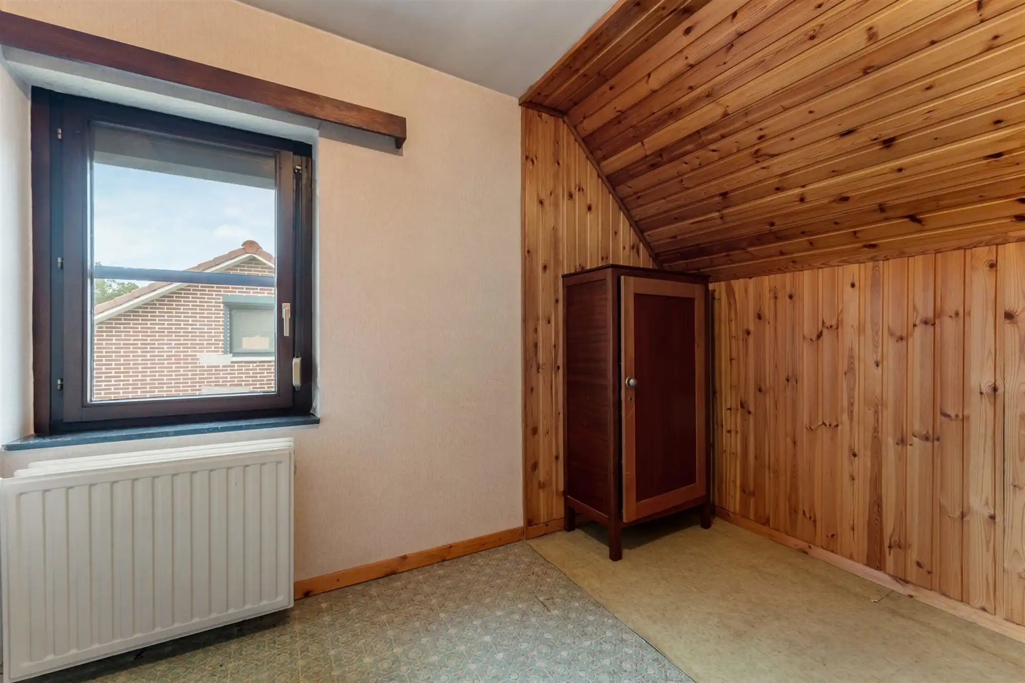 OP TE FRISSEN WONING MET 4 SLAAPKAMERS RUSTIG GELEGEN OP EEN PERCEEL VAN 7A41CA TE PAAL foto 20