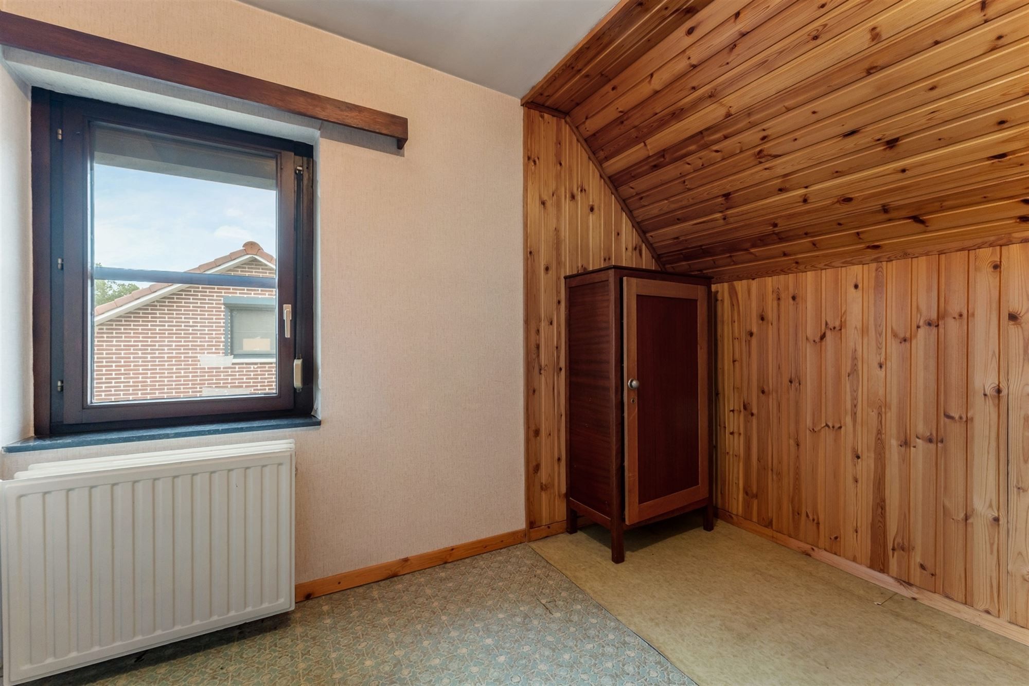 OP TE FRISSEN WONING MET 4 SLAAPKAMERS RUSTIG GELEGEN OP EEN PERCEEL VAN 7A41CA TE PAAL foto 20