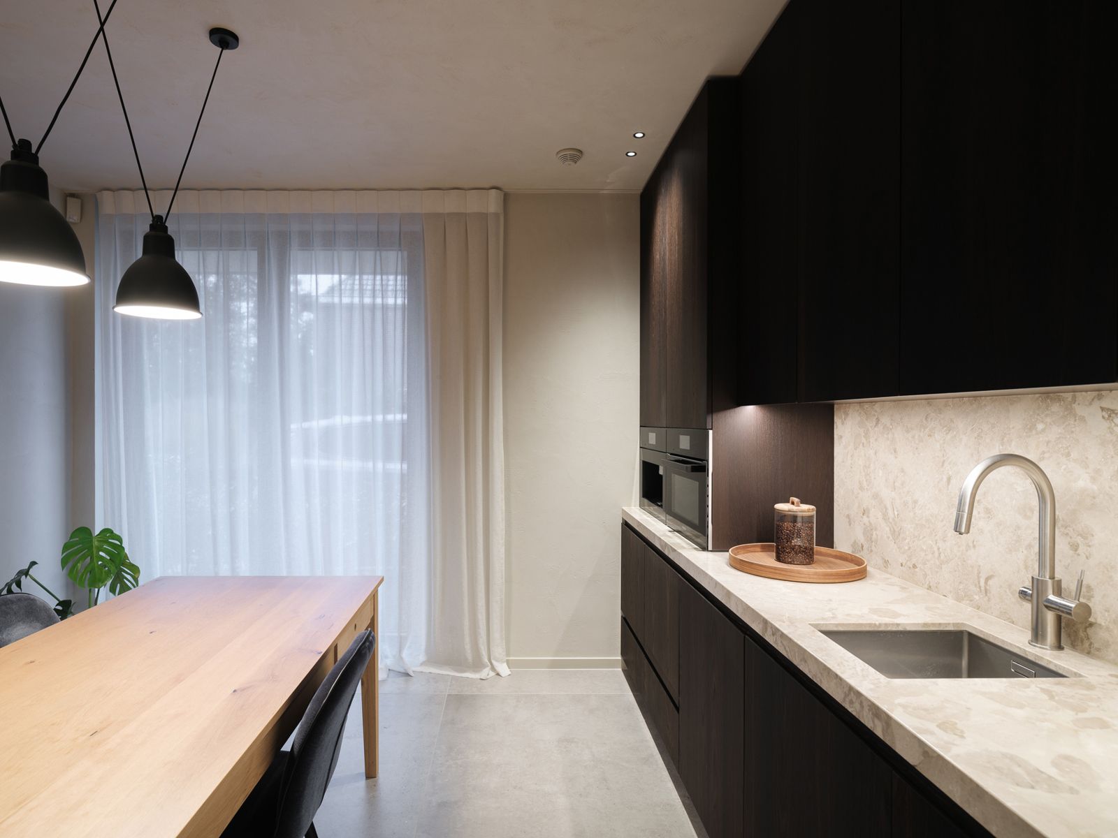 Instapklaar kantoor/praktijk van 192 m² met topafwerking! foto 11