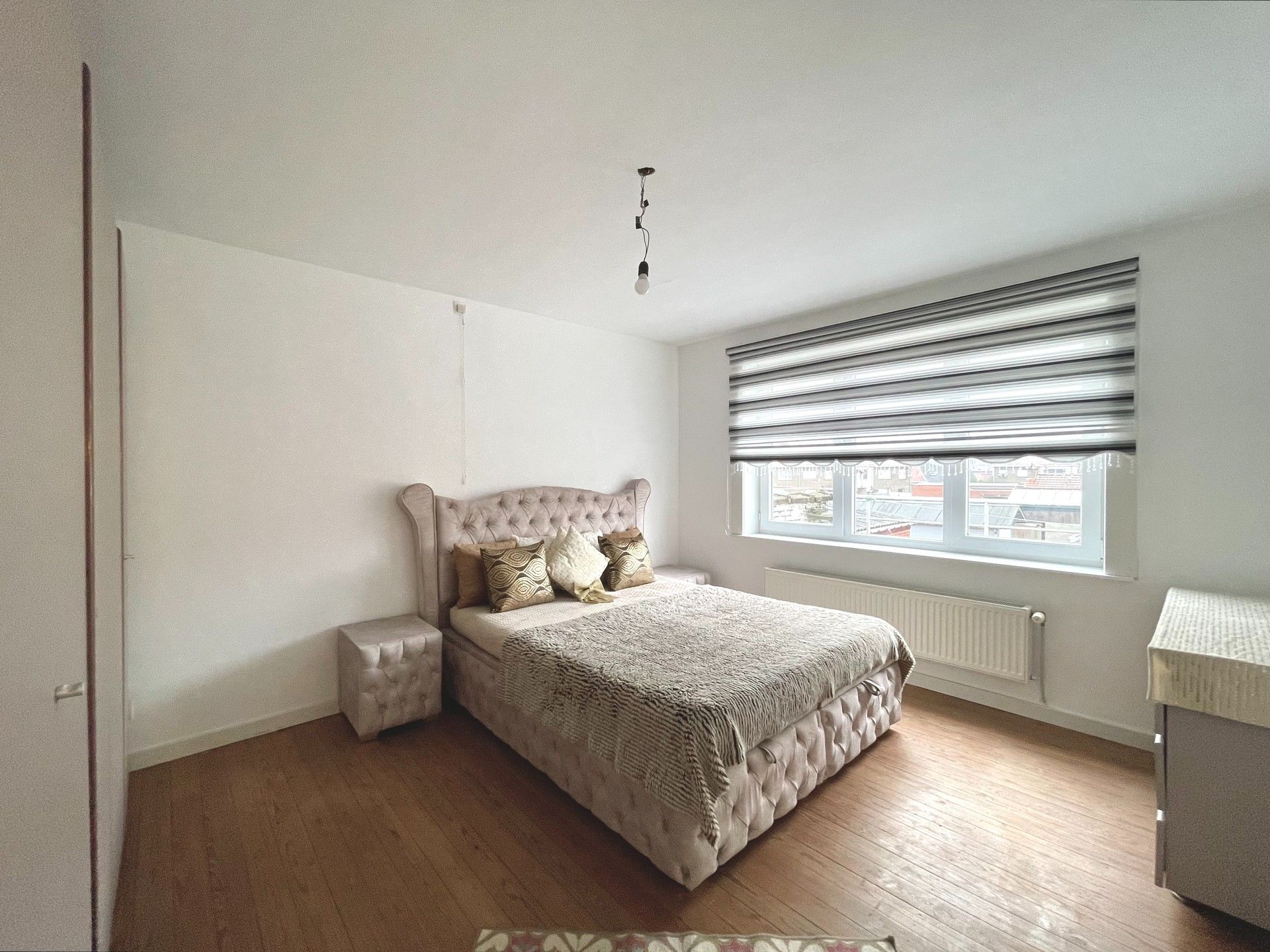 HALFOPEN WONING MET VEEL MOGELIJKHEDEN foto 14