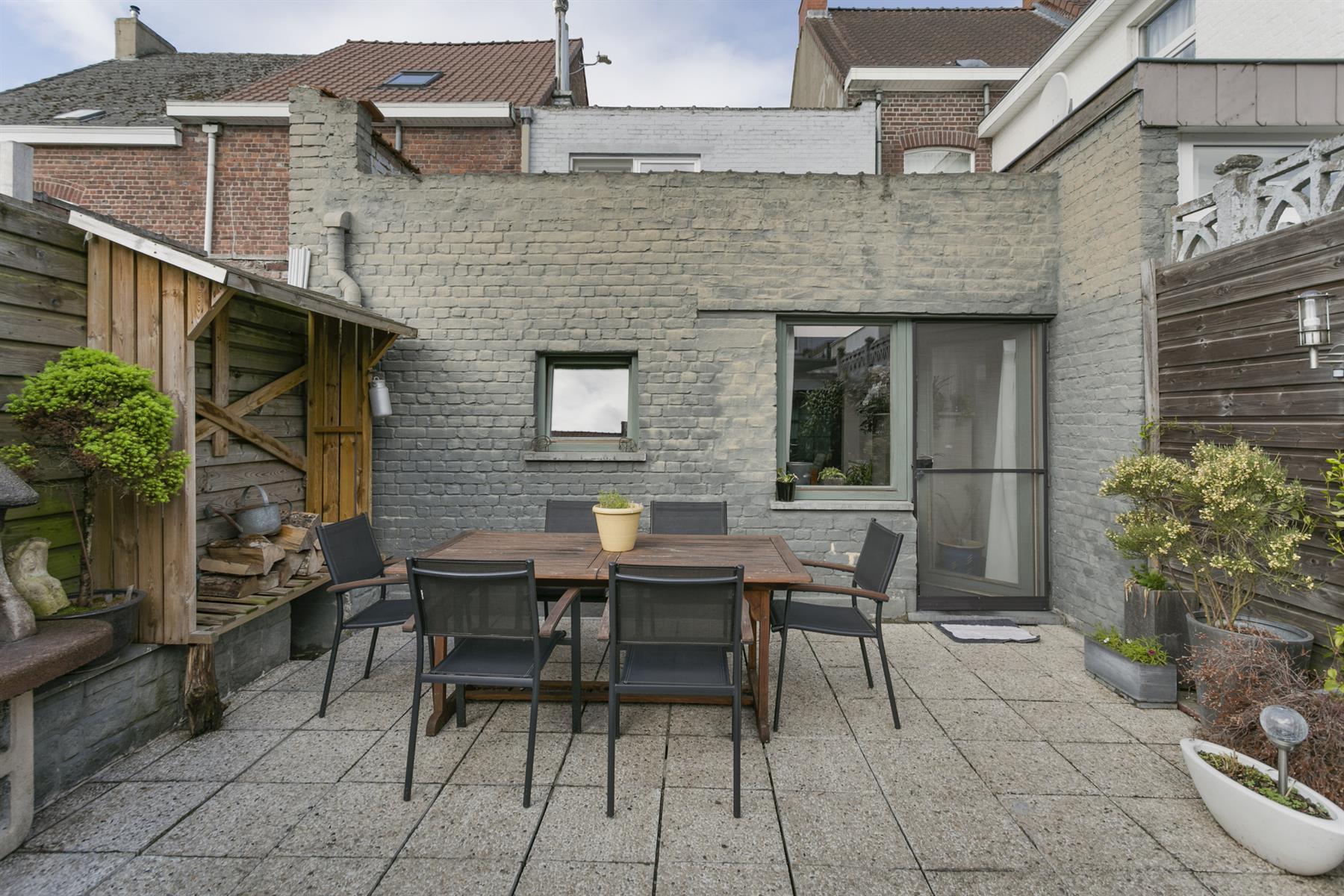 Instapklare rijwoning met garage en aangenaam terras! foto 15