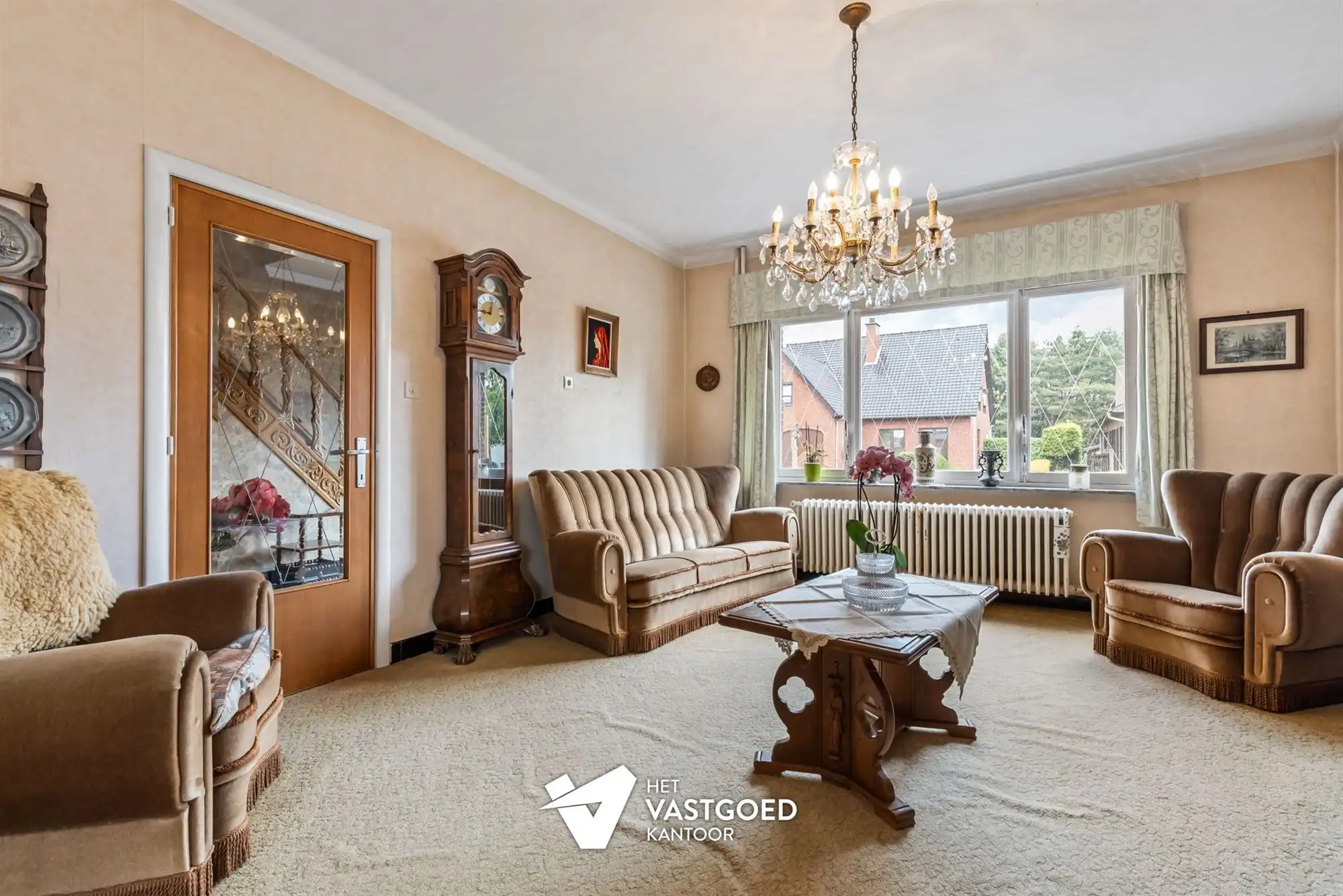 VERRASSEND RUIME WONING MET ENORM POTENTIEEL foto 3