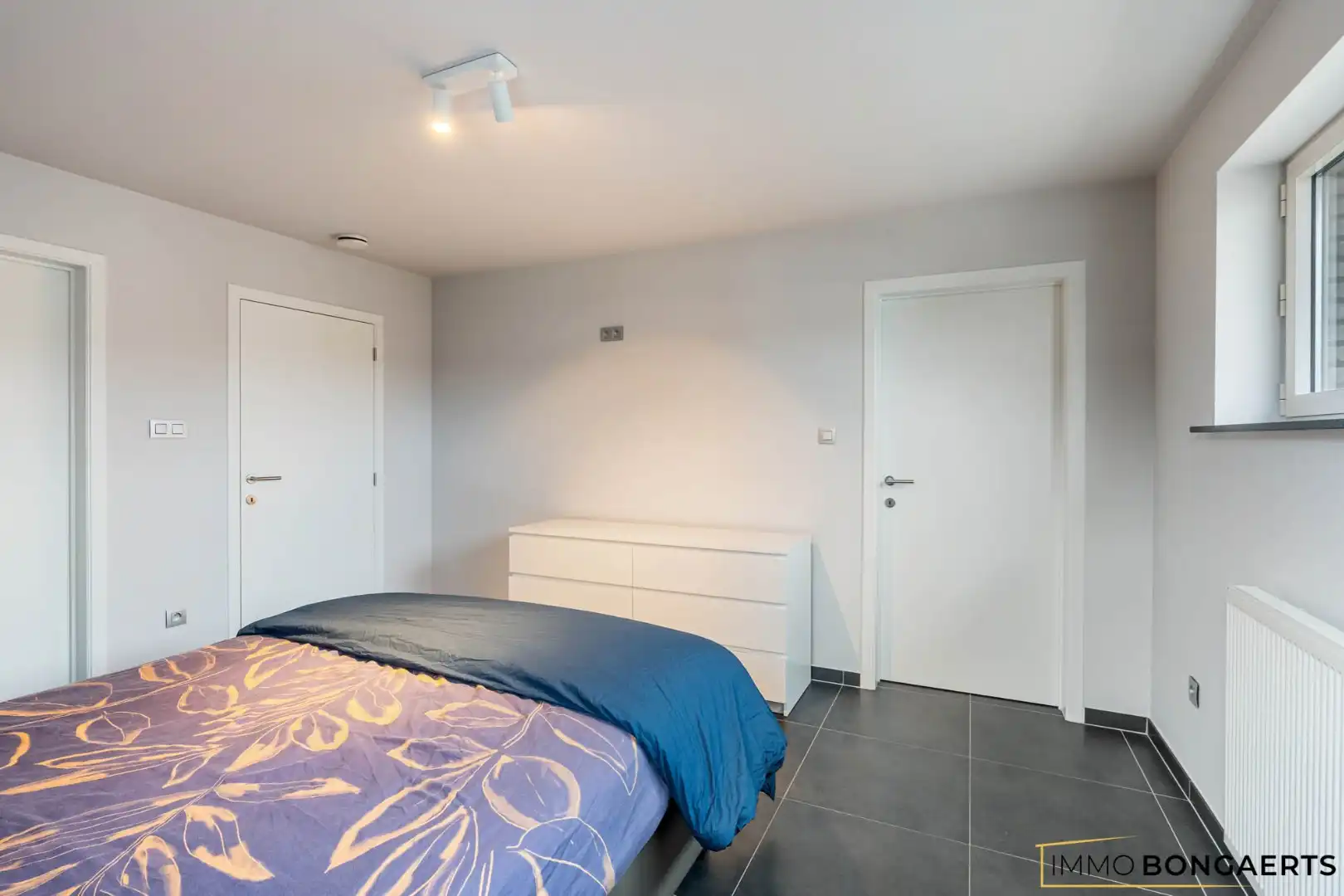 Ruime woning met 3 slaapkamers  foto 18