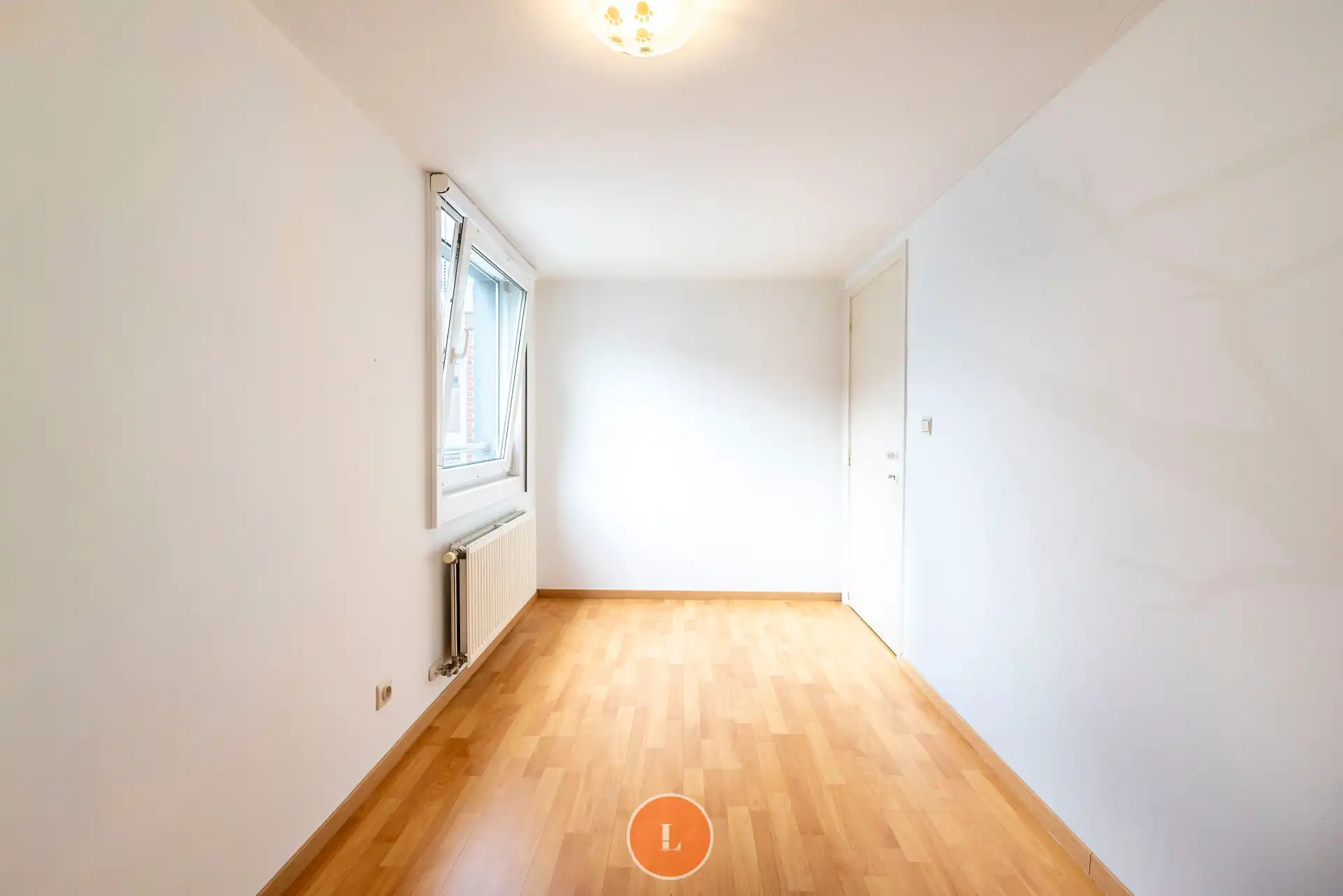 Instapklare woning met 3 slaapkamers en garage. foto 9