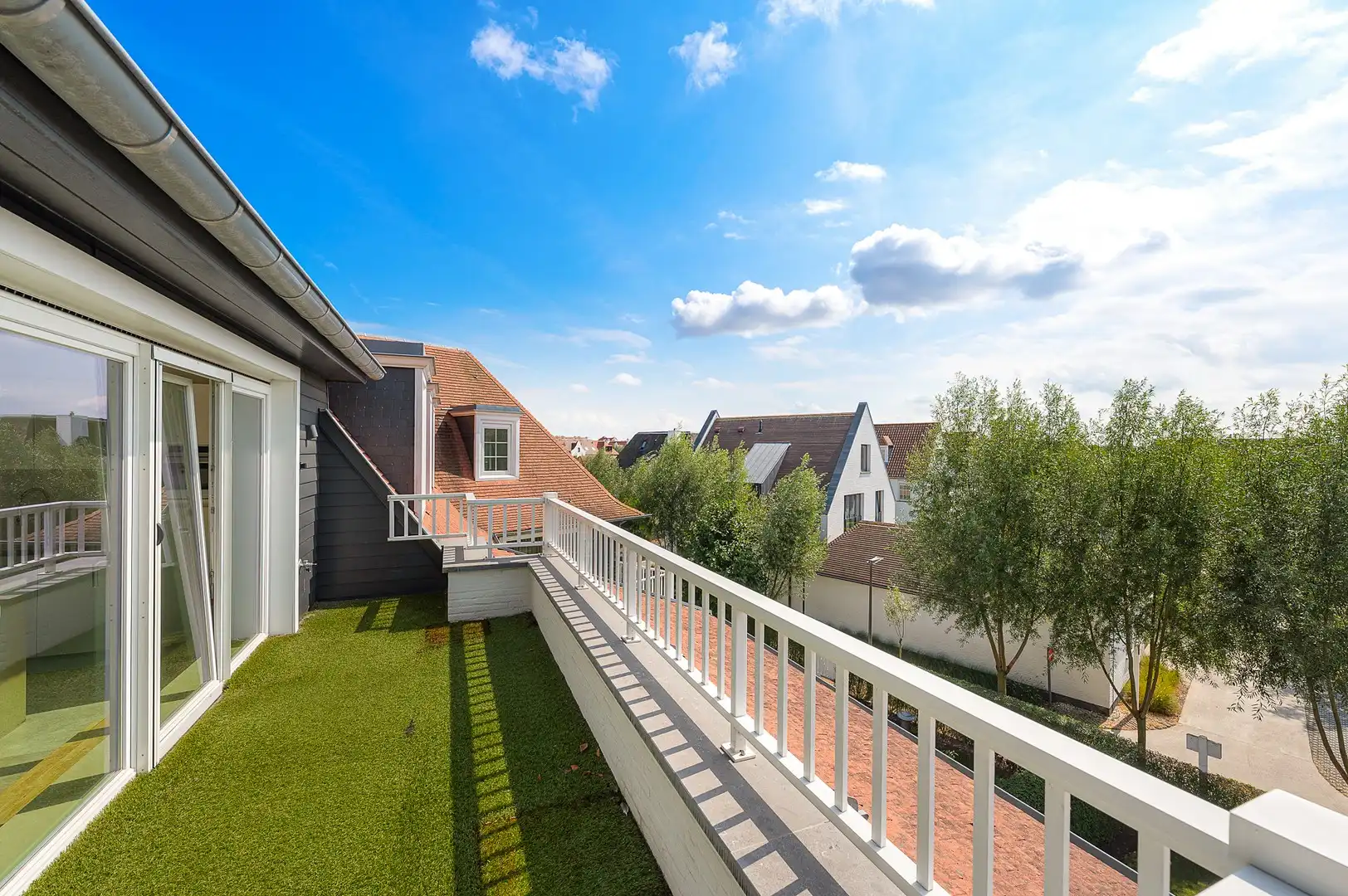 Recent appartement met zuidgericht leefterras. foto 13