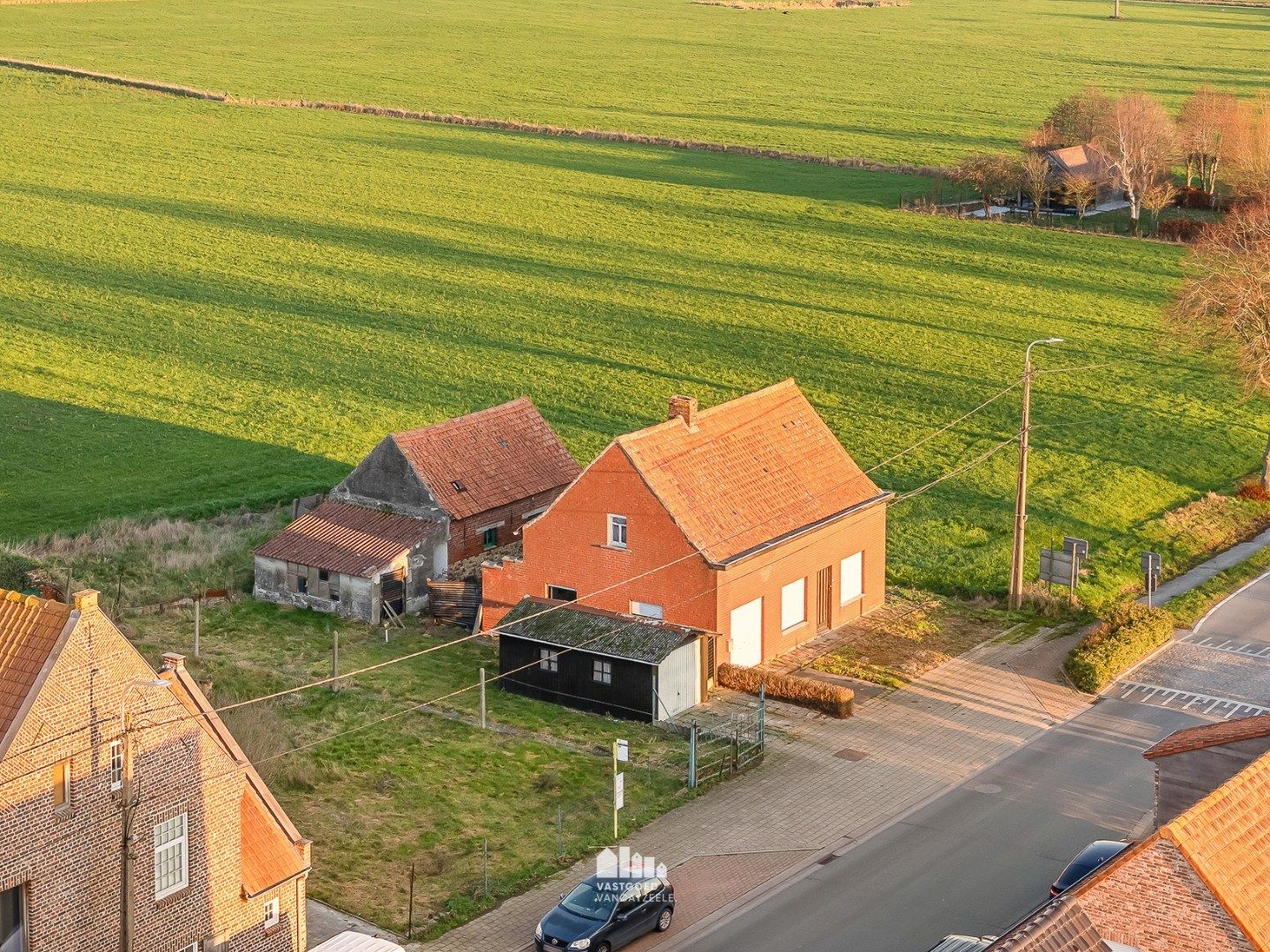 Perceel bouwgrond op rustige ligging in Zuidschote met open zicht over de velden. foto 12