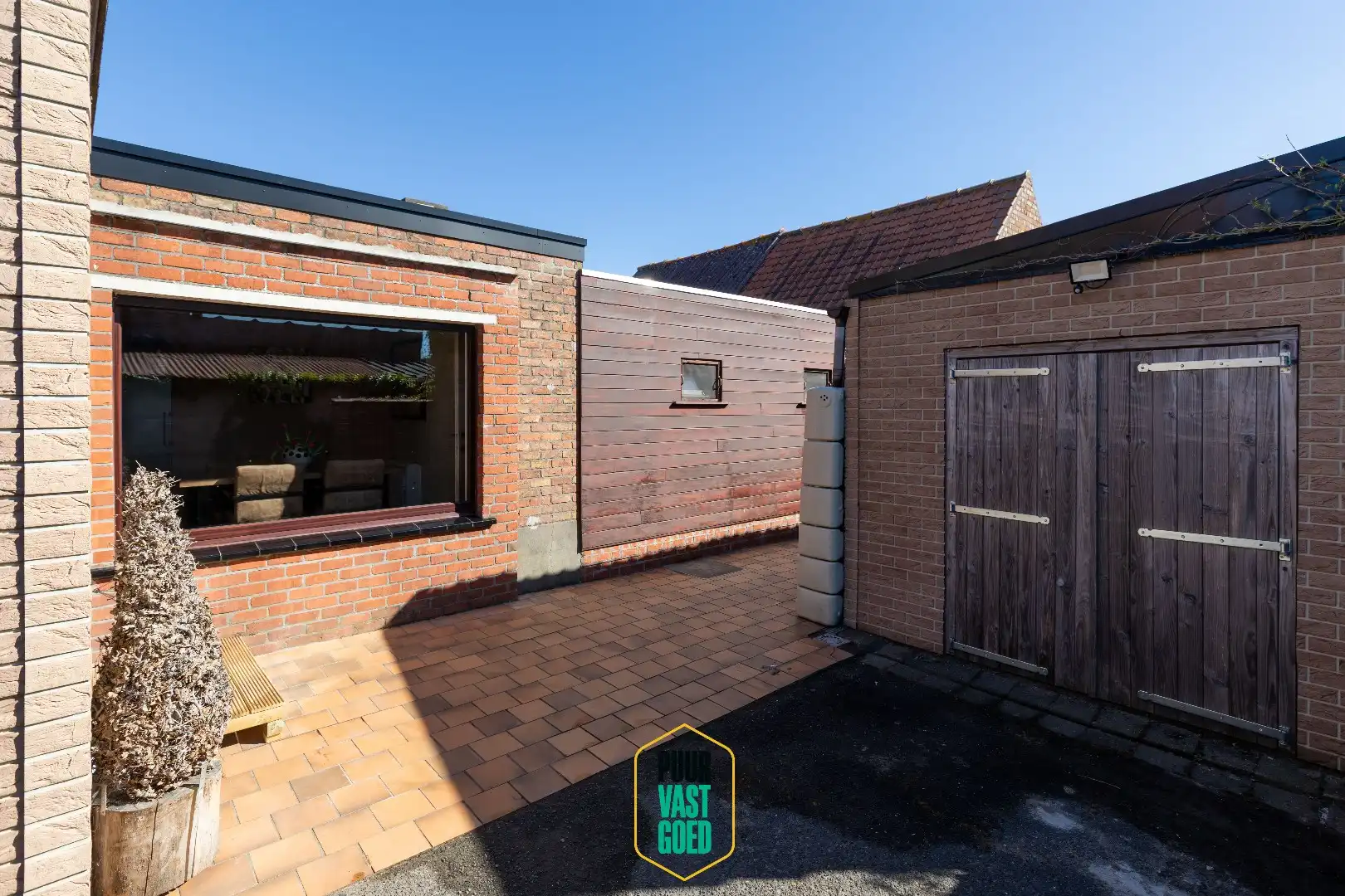 Verzorgde comfortabele halfopen wonig op 476 m² grond, met aangename tuin foto 19