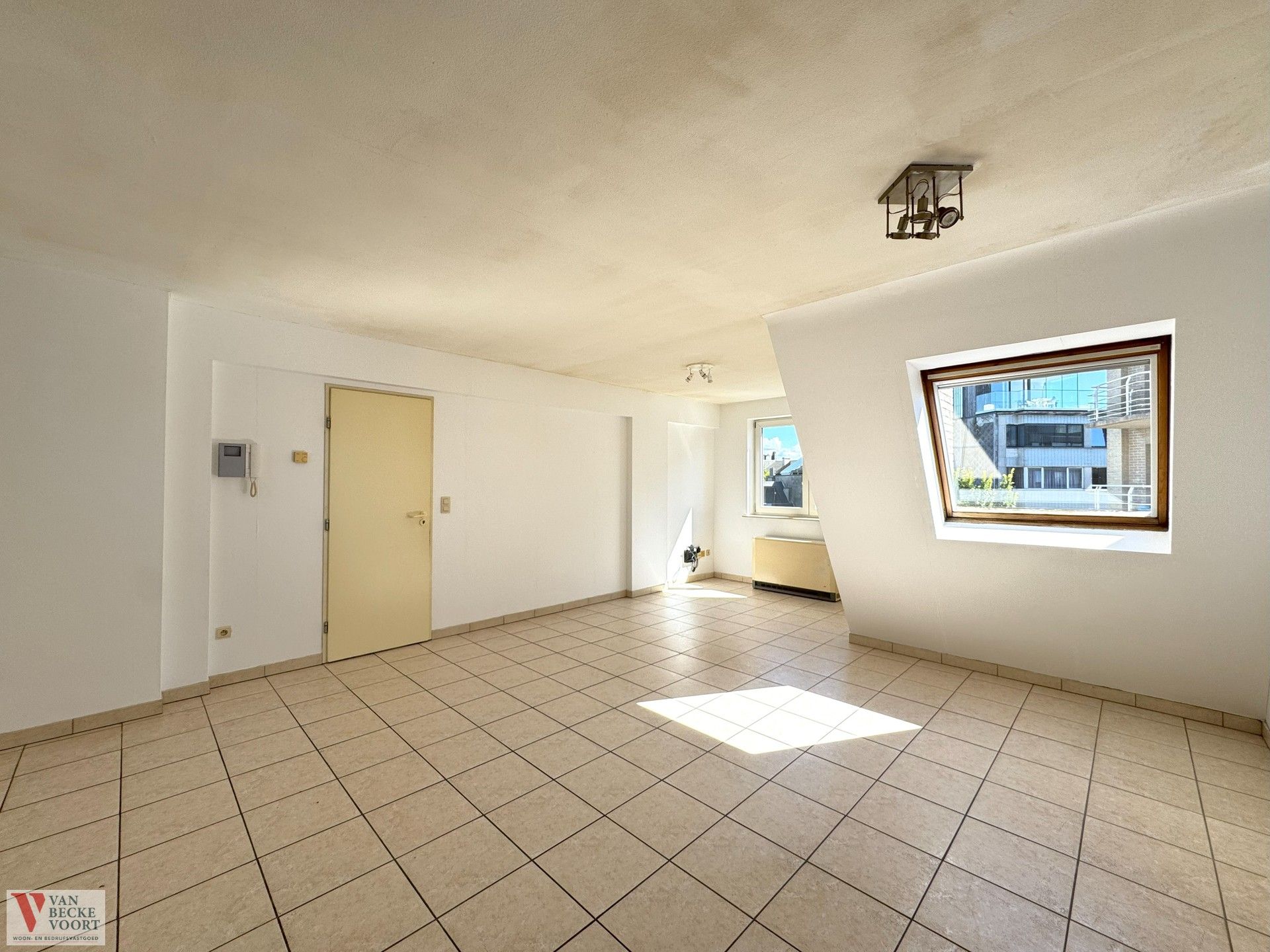 Praktisch gelegen appartement foto 3