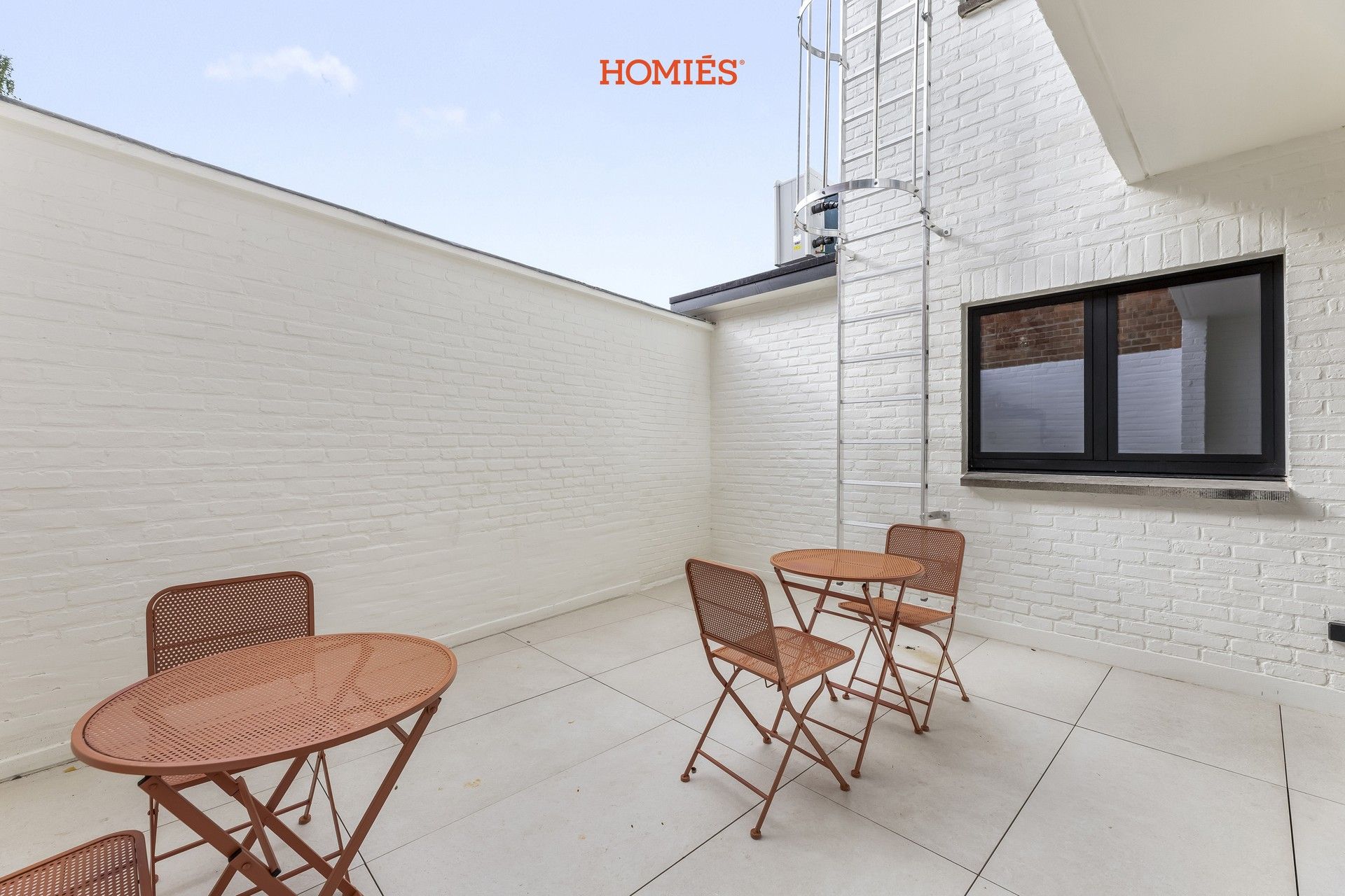 Luxueus en energiezuinig gelijkvloersappartement met stadskoer foto 9