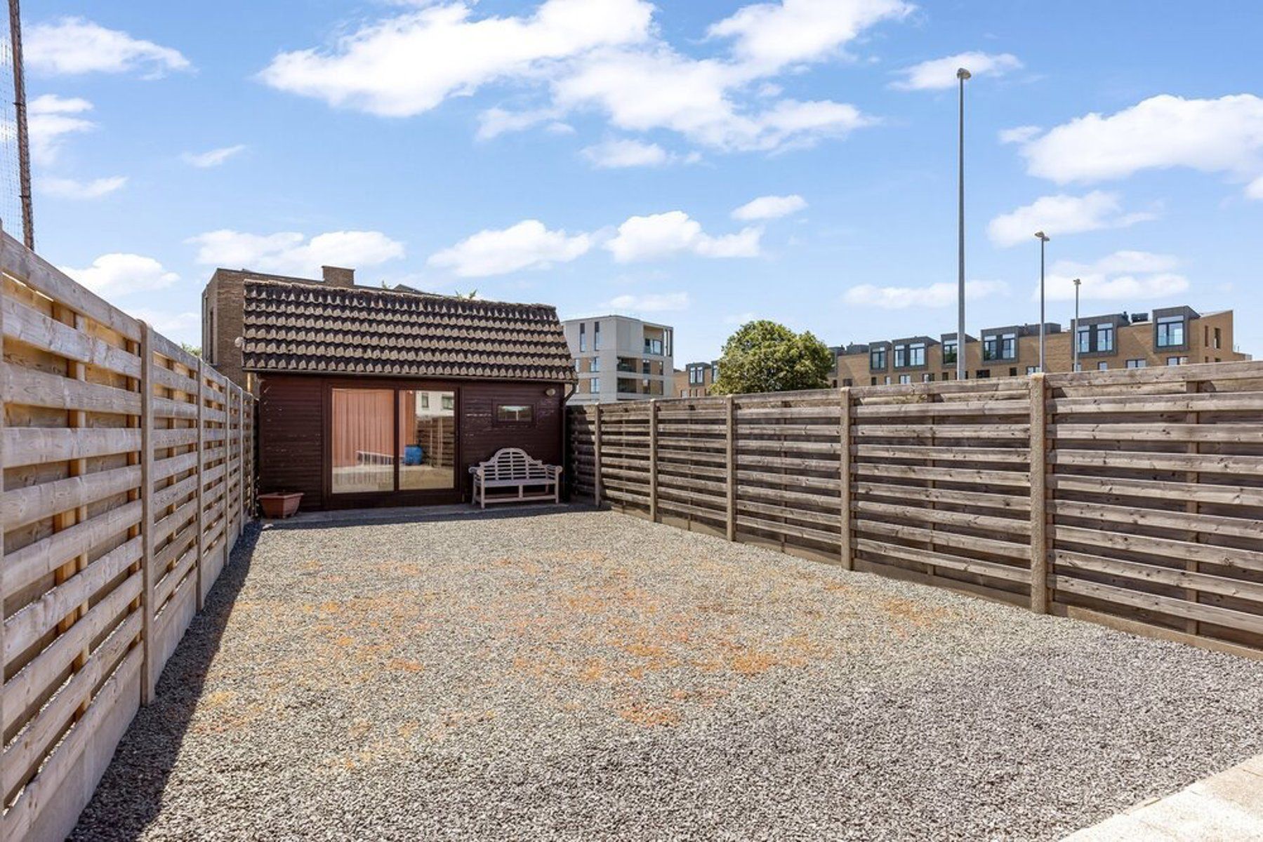 Handelspand met bouwgrond, duplex en parking te koop foto 18