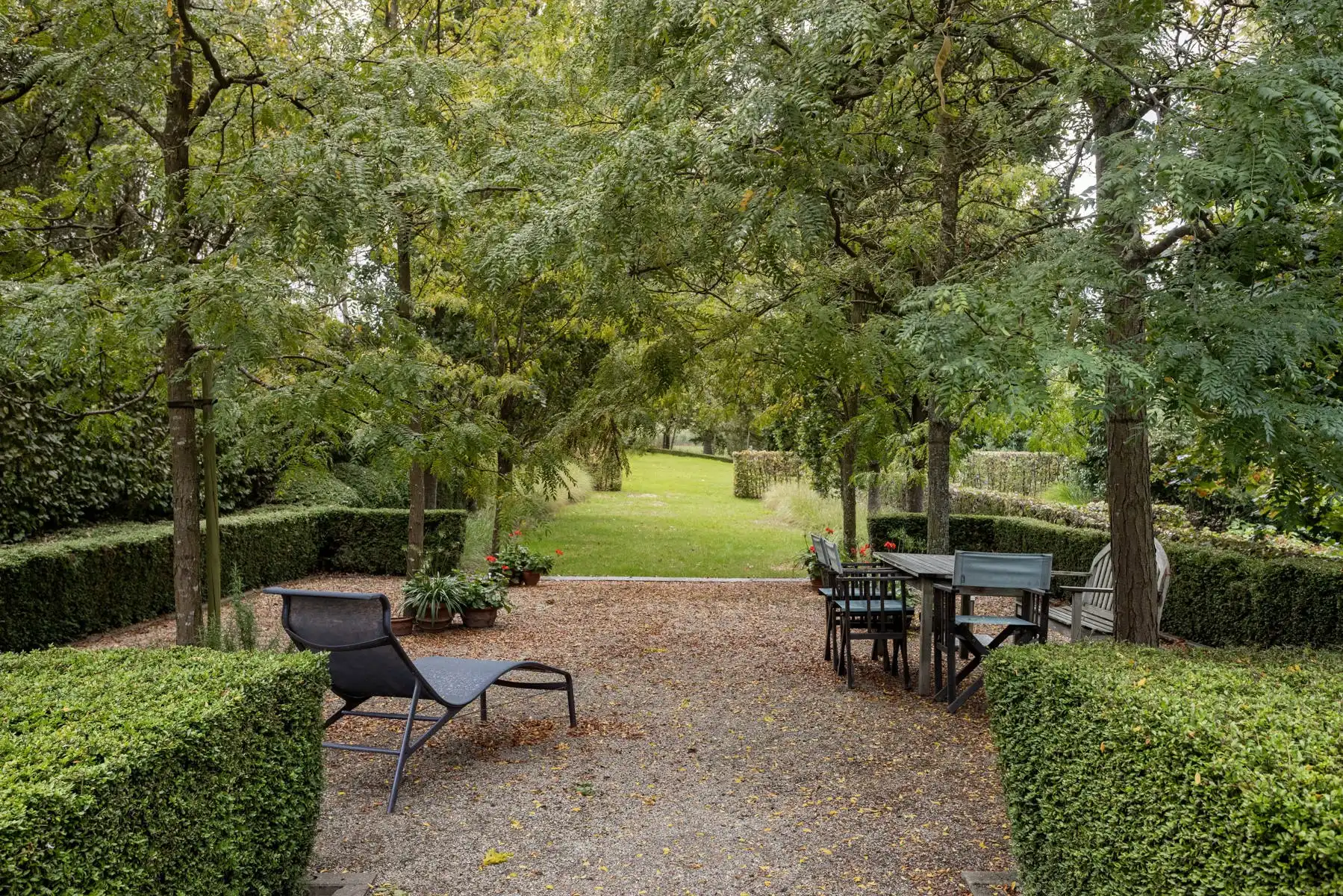 Ruime villa op perceel van 31a met gunstig uitzicht foto 25