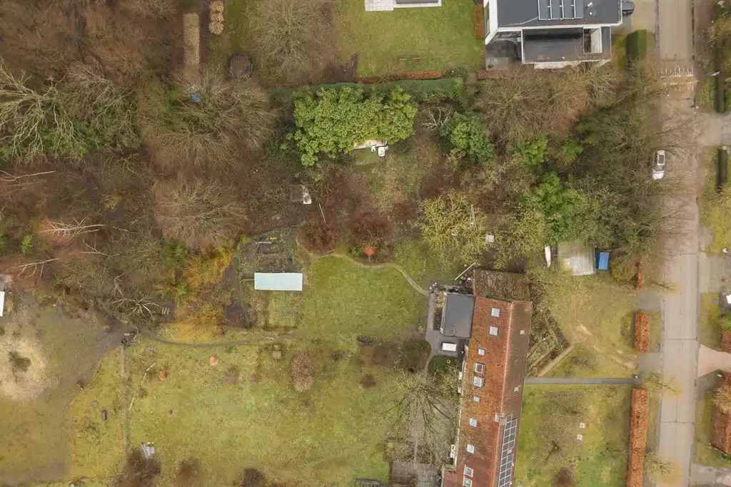 Langgevelhoeve op ca. 5 ha. vlak bij het dorp van Schilde, inclusief enkele bouwgronden. foto 37