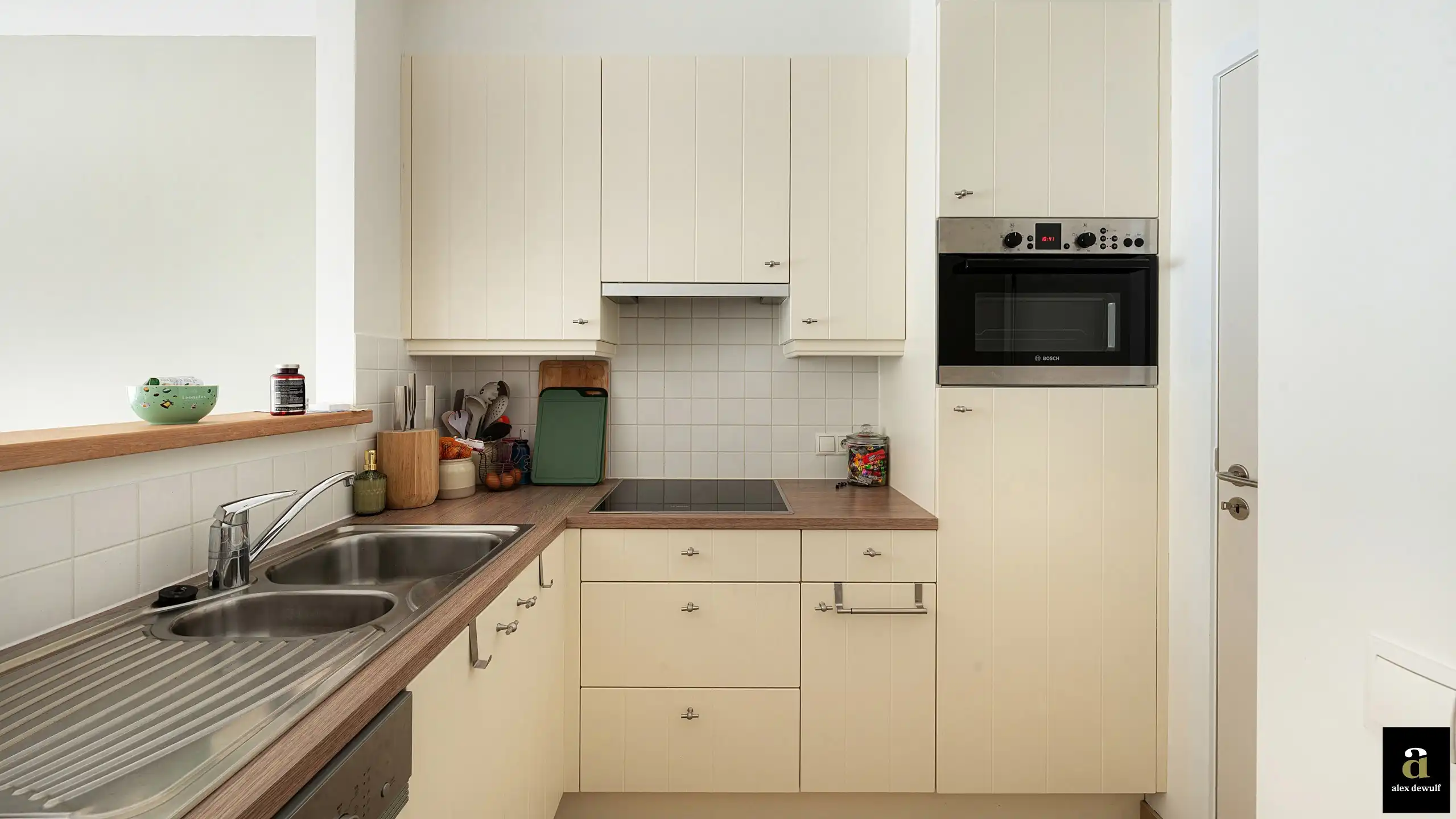 Centraal gelegen appartement in zeer goede staat [Lippenslaan]. foto 23
