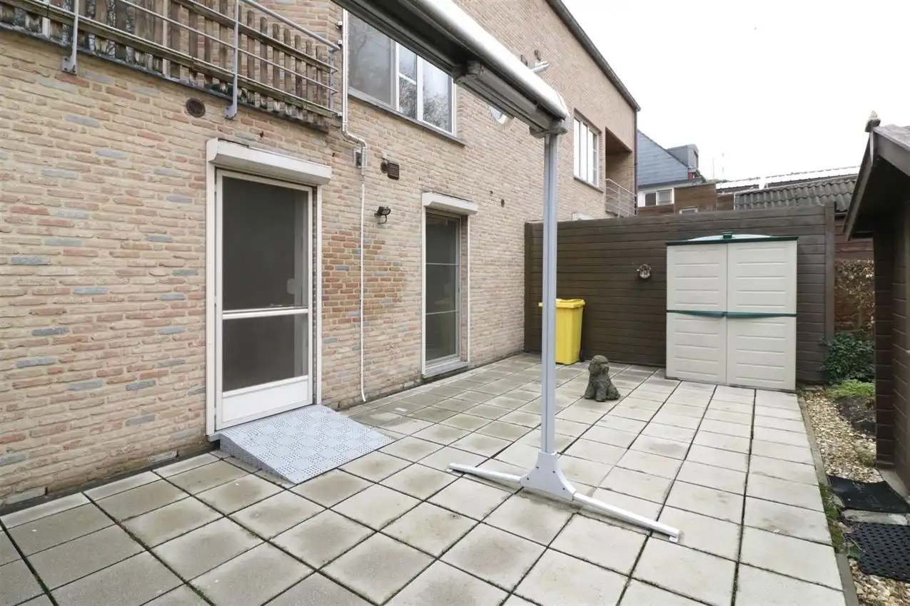 Gelijkvloers wonen met tuintje en autostaanplaats in centrum foto 25