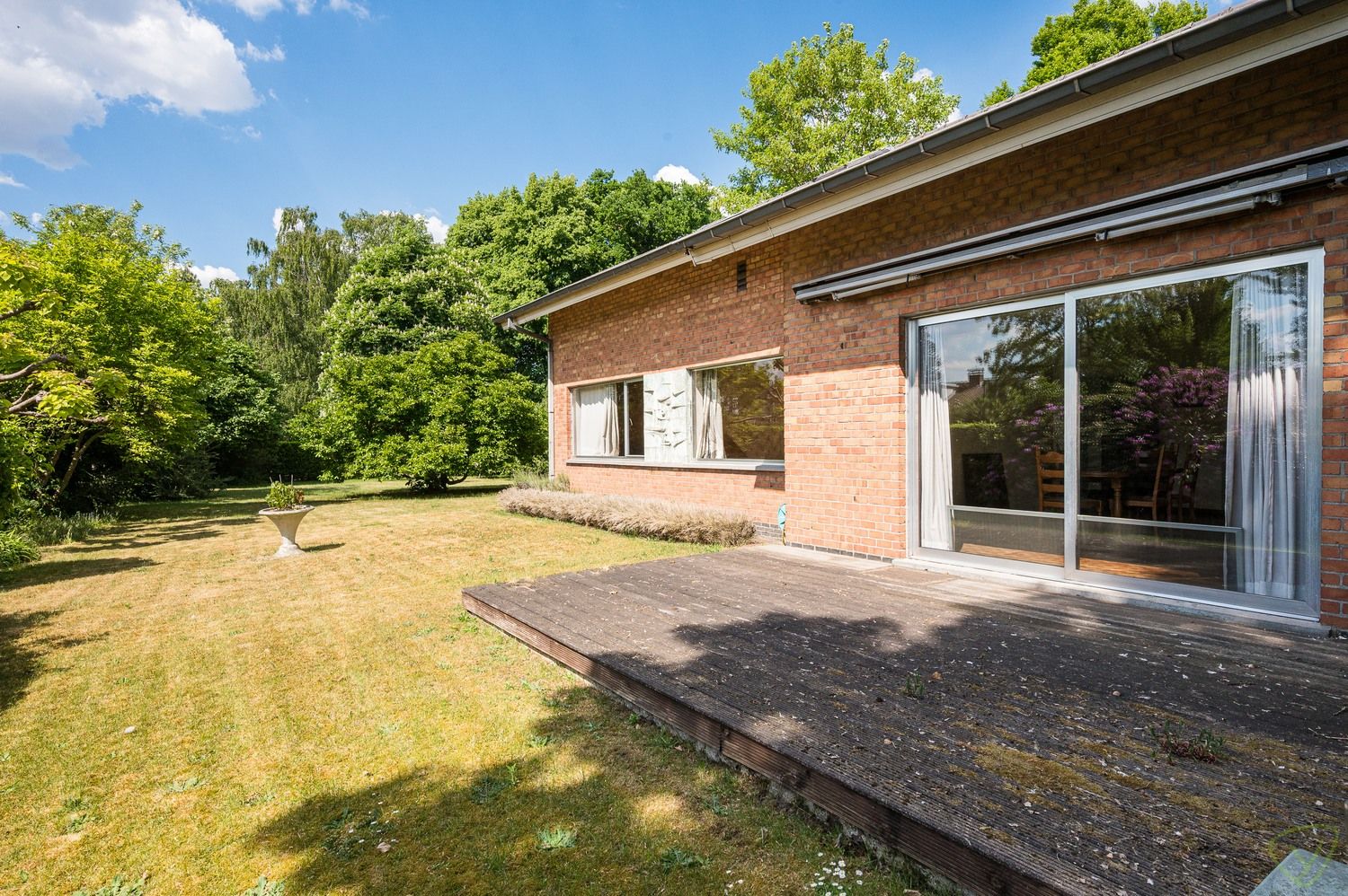 Karaktervolle woning met  riante tuin in Eeklo foto 3