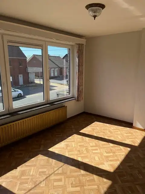 Instapklare woning met 4 slaapkamers en volledig omheinde tuin in landelijke omgeving van Rotem, Dilsen-Stokkem. foto 13