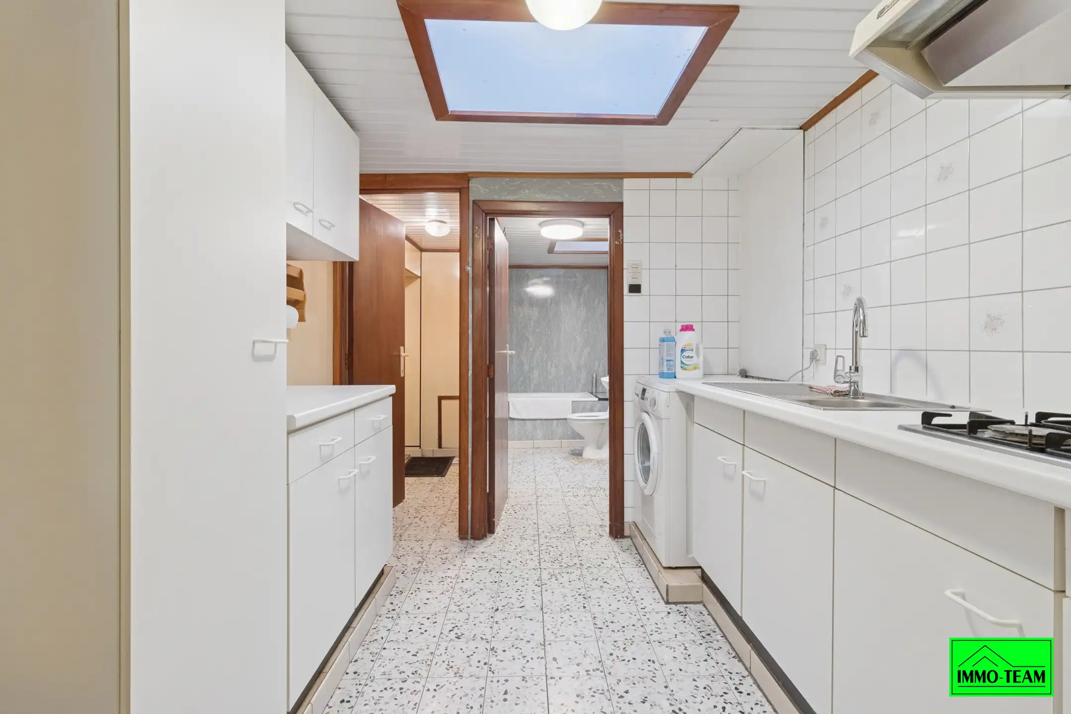 Charmante woning met renovatiepotentieel  foto 10