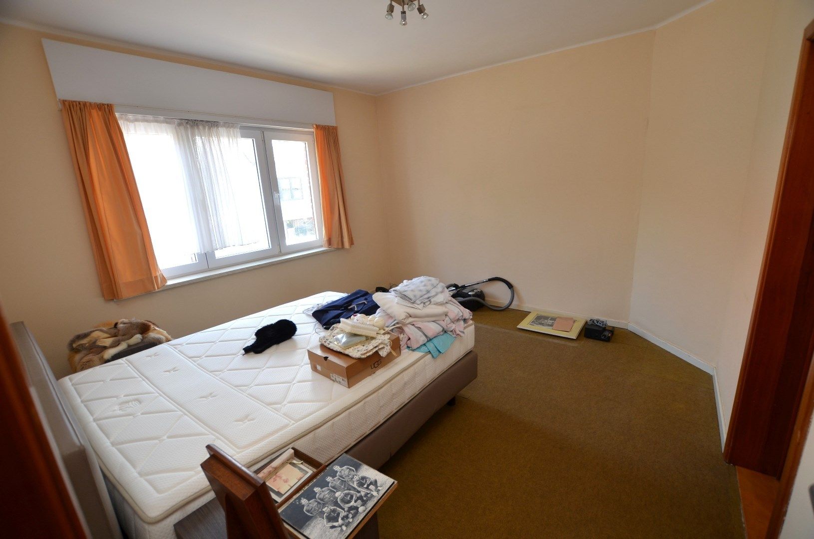 Mooi gelegen te renoveren woonhuis foto 9