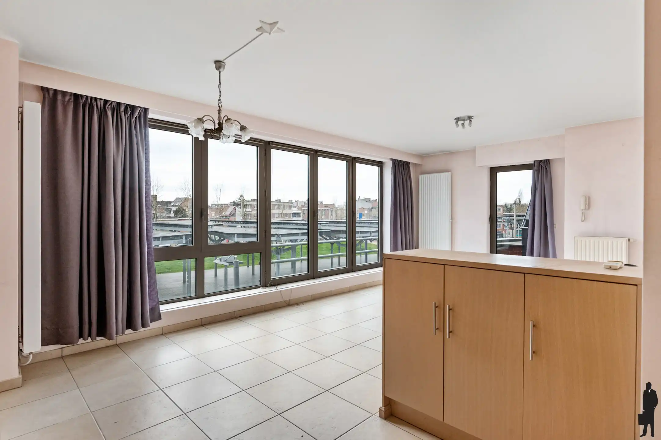 Centraal gelegen app met zicht op het Marktplein van Mortsel foto 2