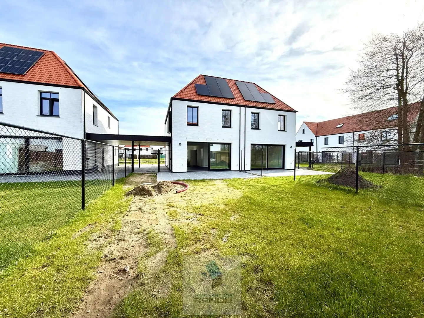 Nieuwbouwwoning met 3 slaapkamers, tuin en carport foto 25