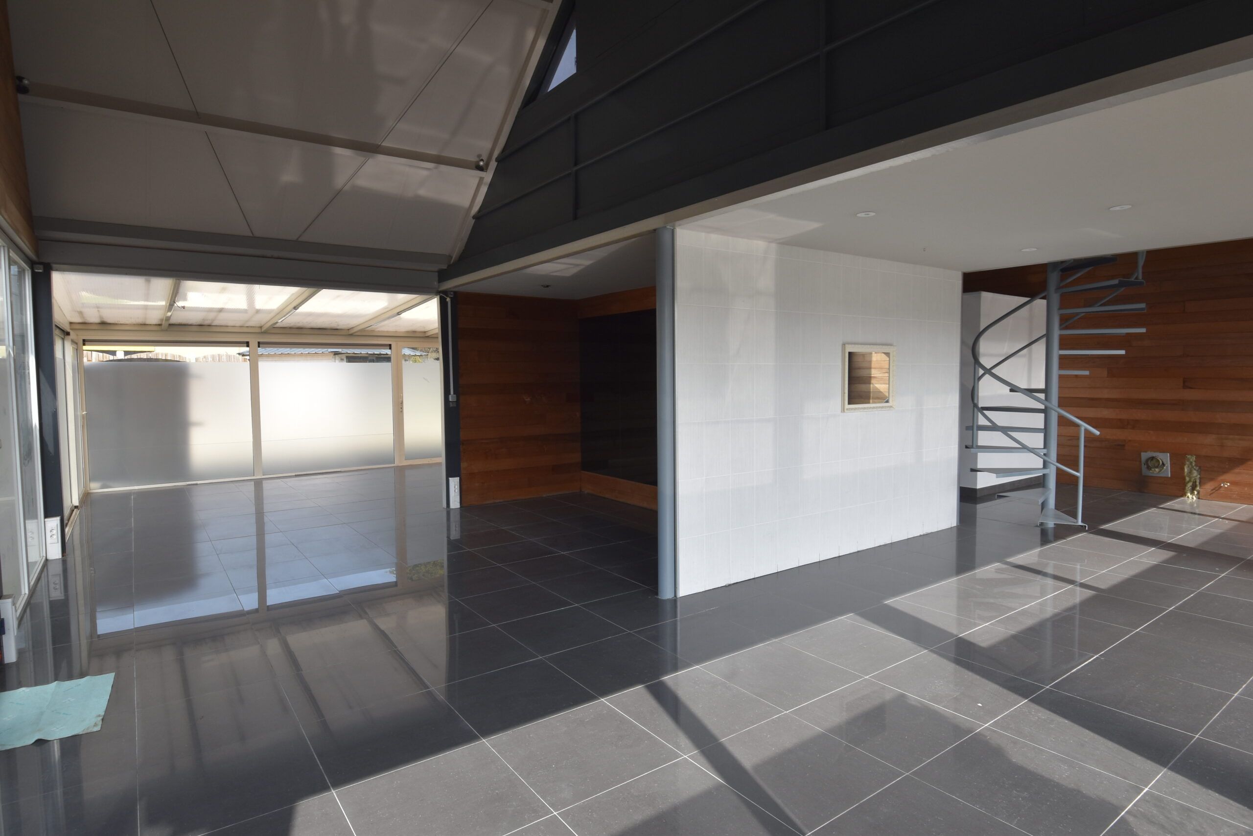 Winkelruimte/Showroom met bureel aan de rand van Sint-Niklaas foto 10