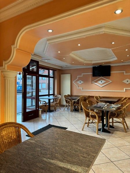 Handelspand met woonst op een strategische ligging. foto 8