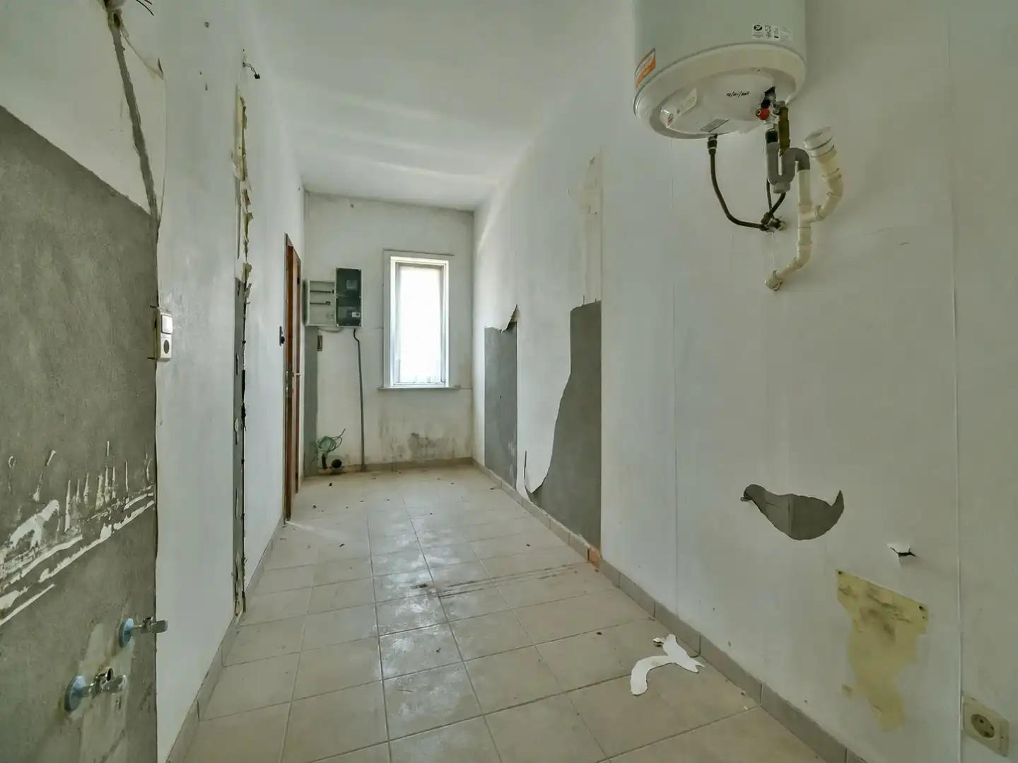 Woning met renovatiepotentieel! foto 8
